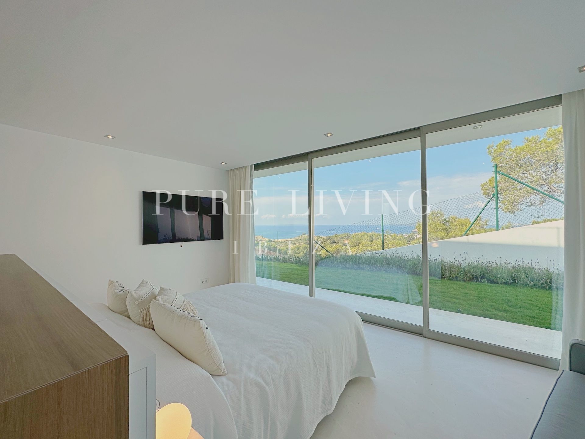 Villa for sale in Jesus, Santa Eulalia del Río