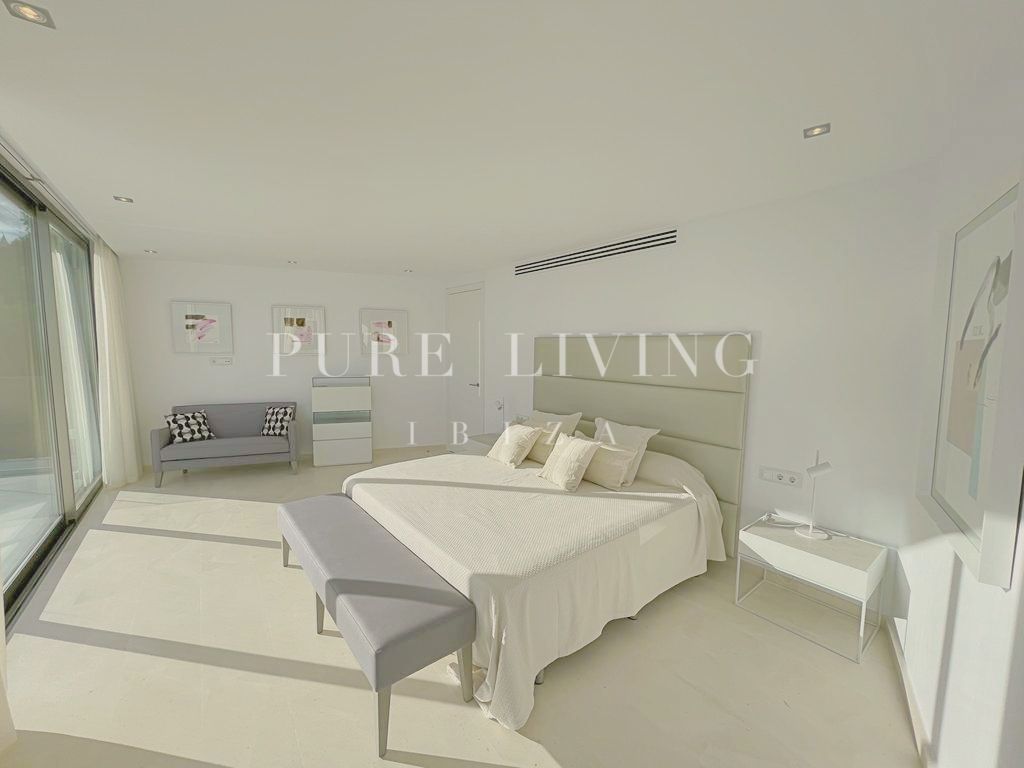 Villa for sale in Jesus, Santa Eulalia del Río