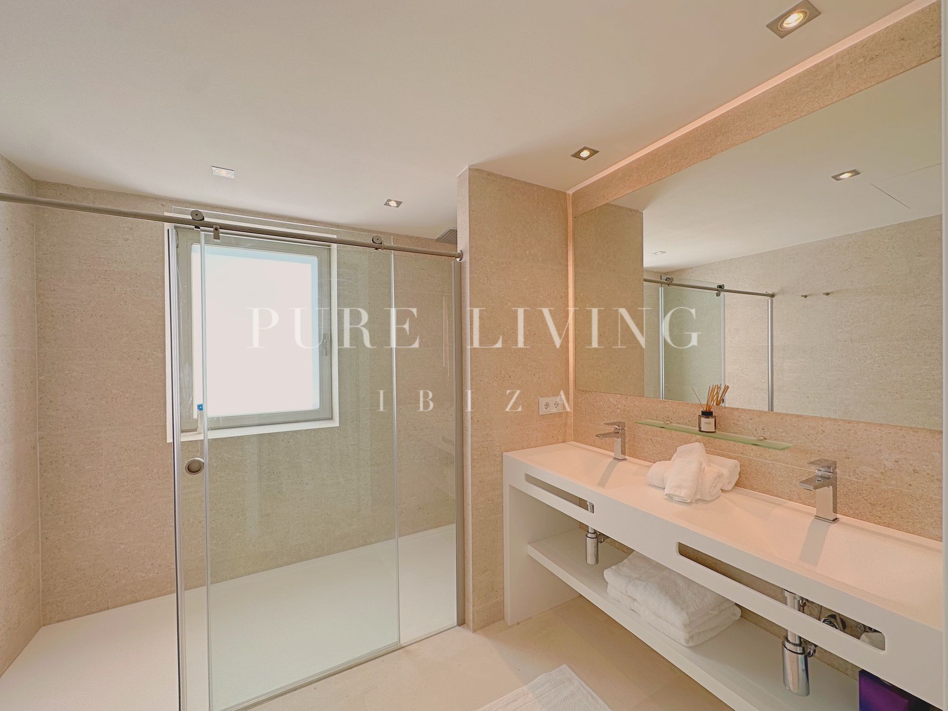 Villa for sale in Jesus, Santa Eulalia del Río