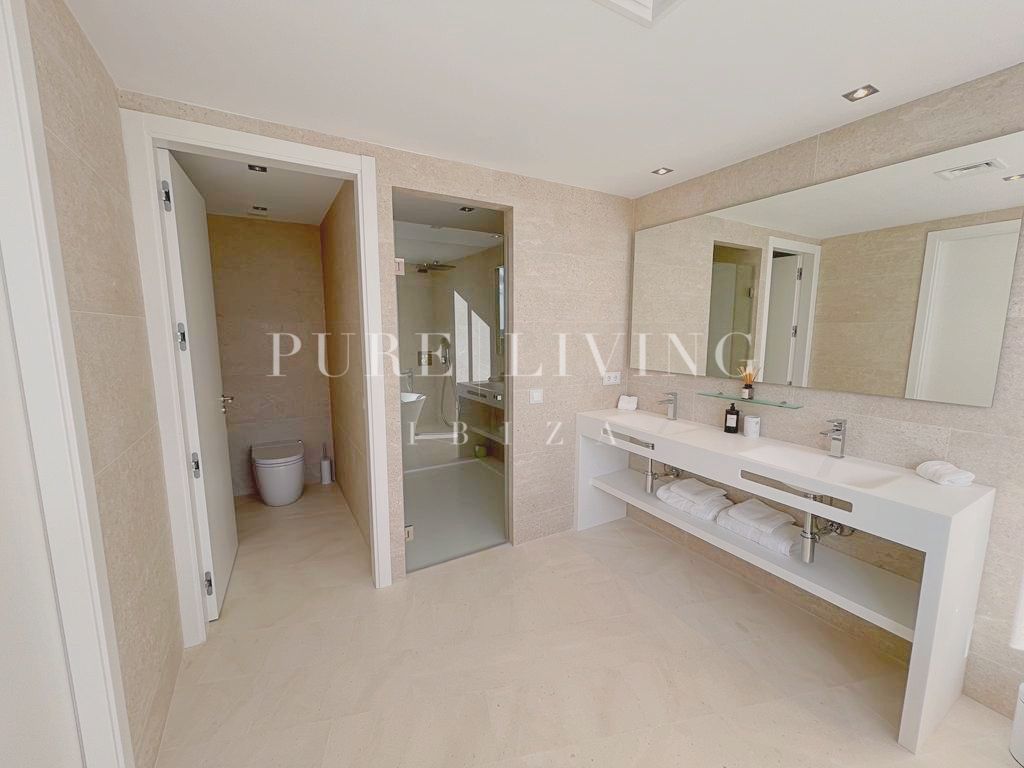Villa for sale in Jesus, Santa Eulalia del Río