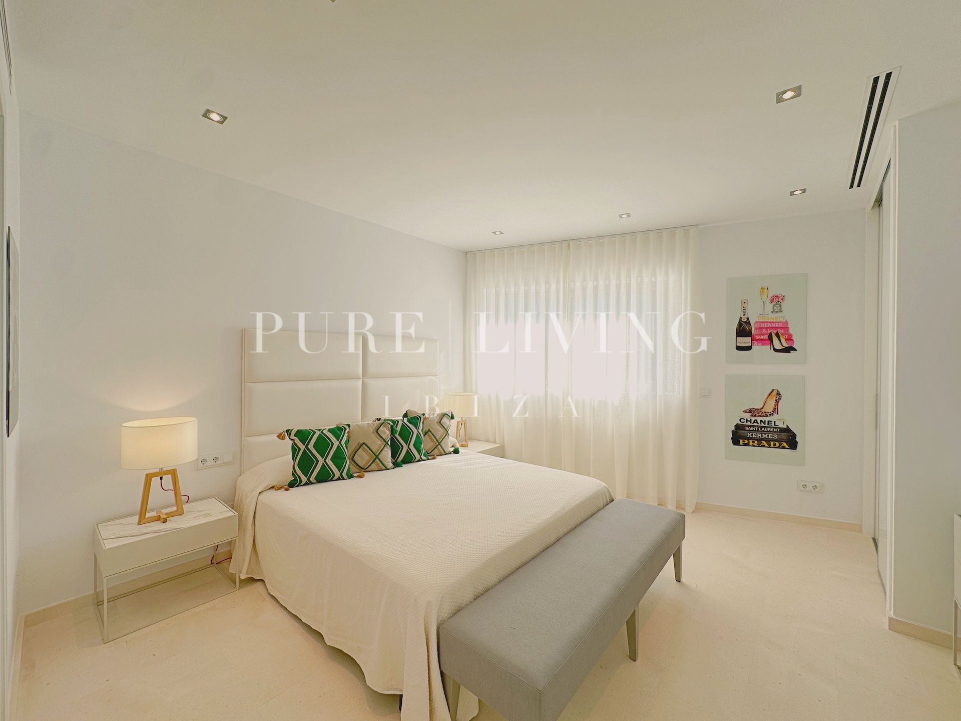 Villa for sale in Jesus, Santa Eulalia del Río