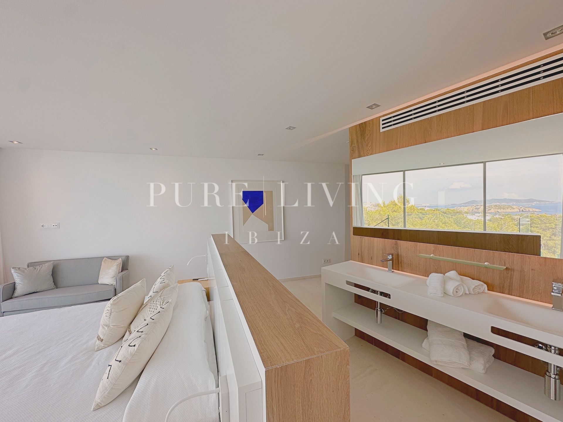 Villa for sale in Jesus, Santa Eulalia del Río