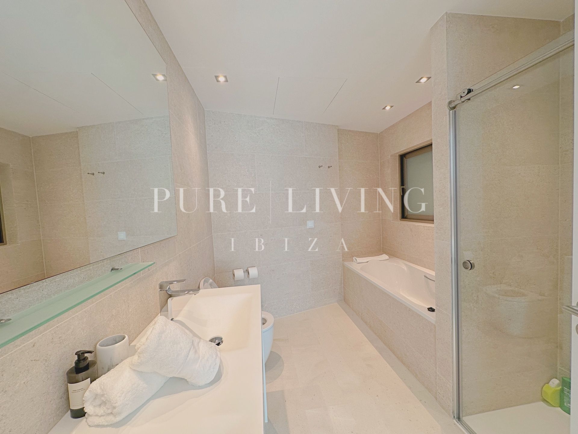 Villa for sale in Jesus, Santa Eulalia del Río