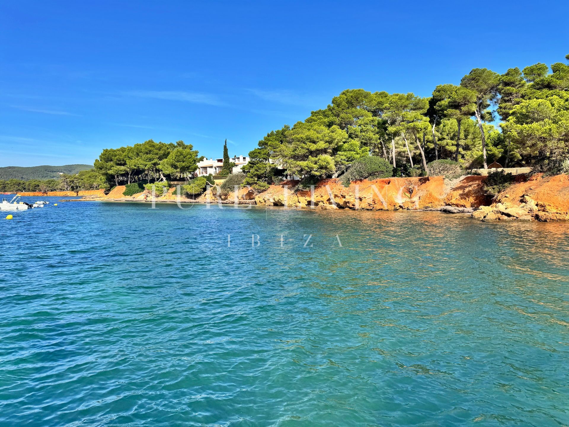 Villa for sale in Santa Eulalia del Río