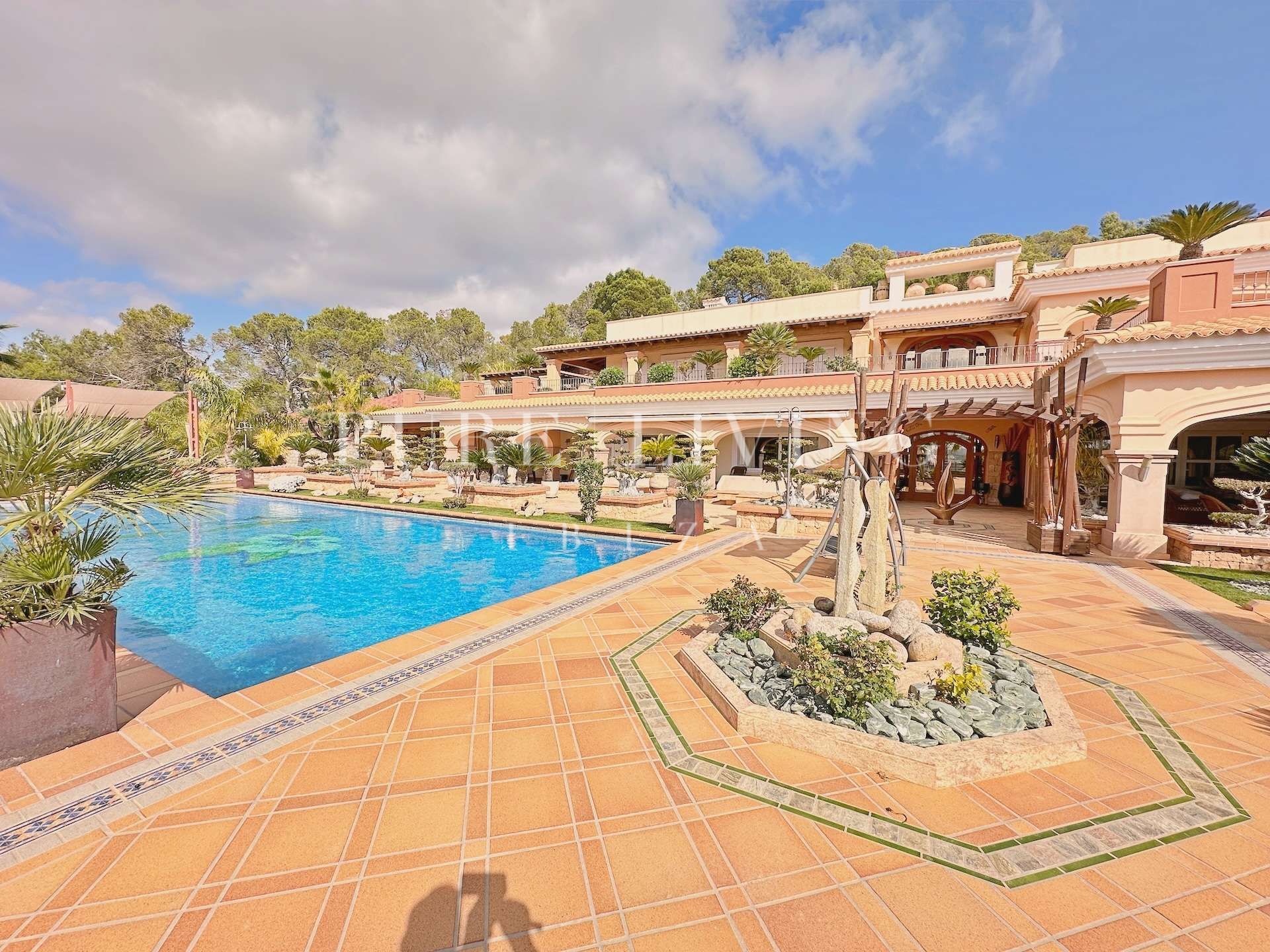 Villa for sale in Jesus, Santa Eulalia del Río