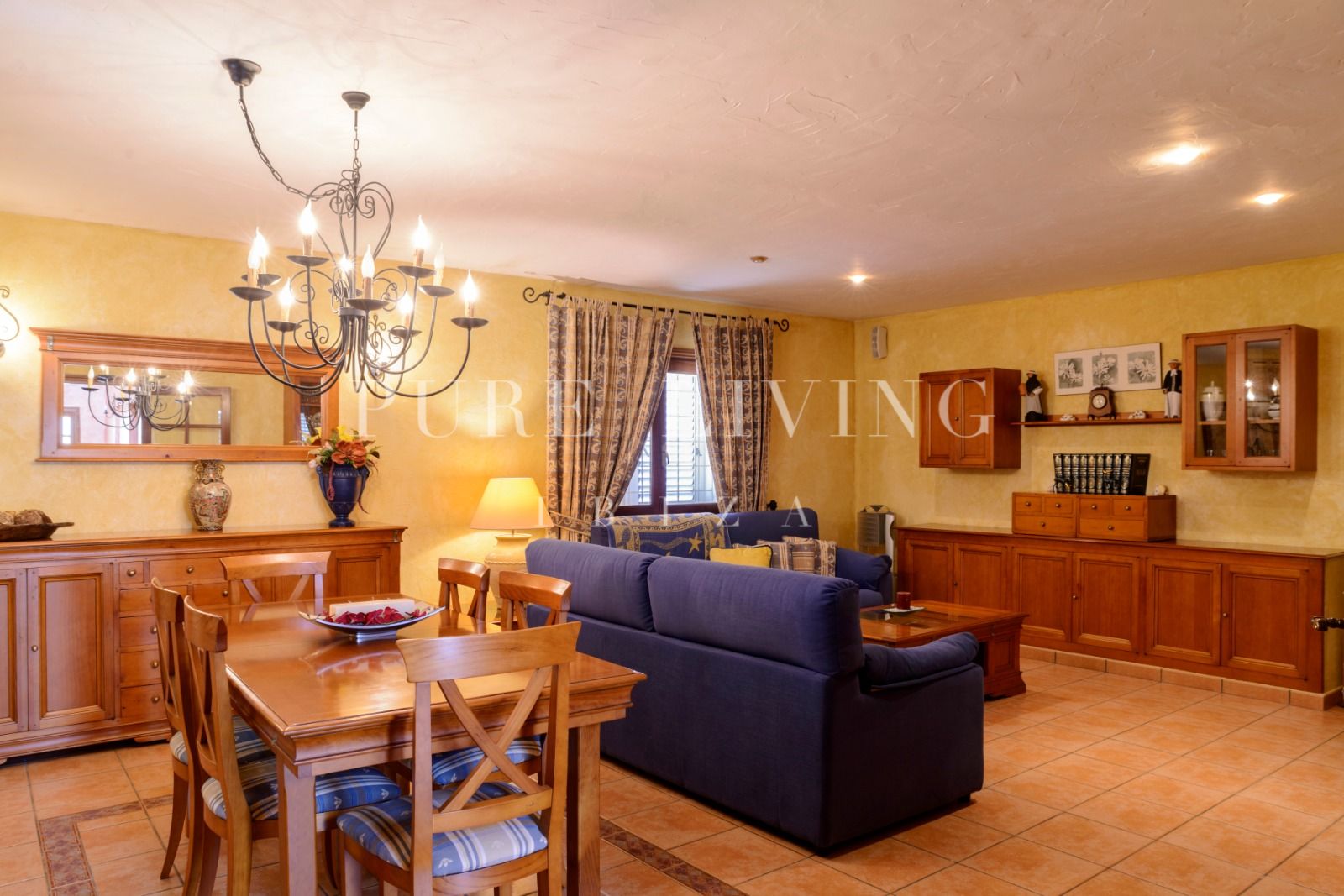 Villa for sale in Santa Gertrudis de Fruitera, Santa Eulalia del Río