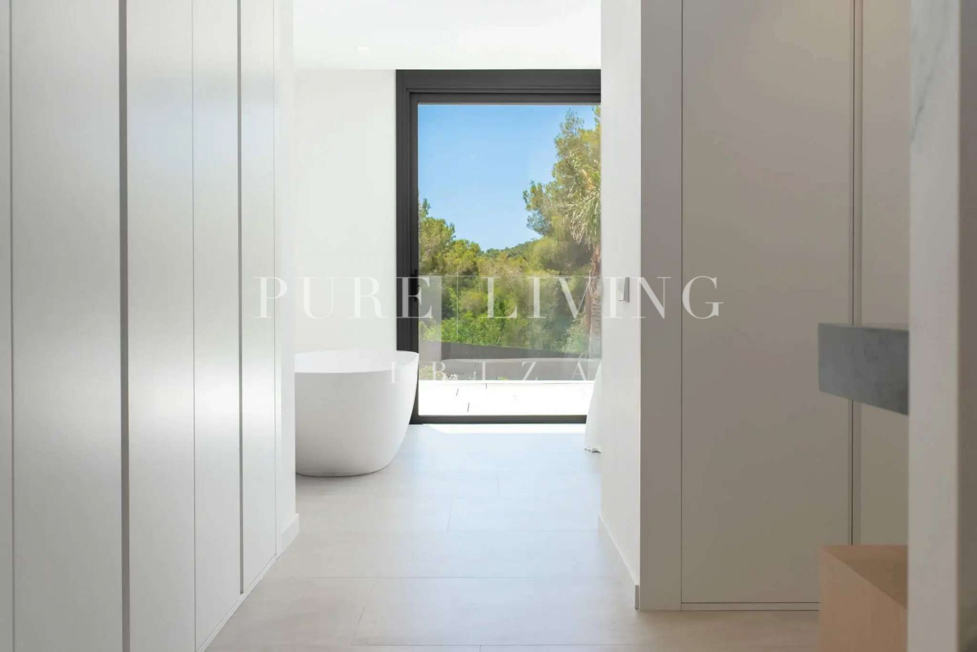 New Luxury Villa in Roca Llisa with Sea Views, Pool, and Close to Golf and Beaches