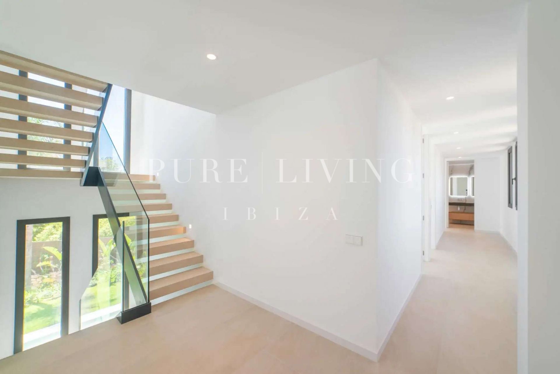 New Luxury Villa in Roca Llisa with Sea Views, Pool, and Close to Golf and Beaches