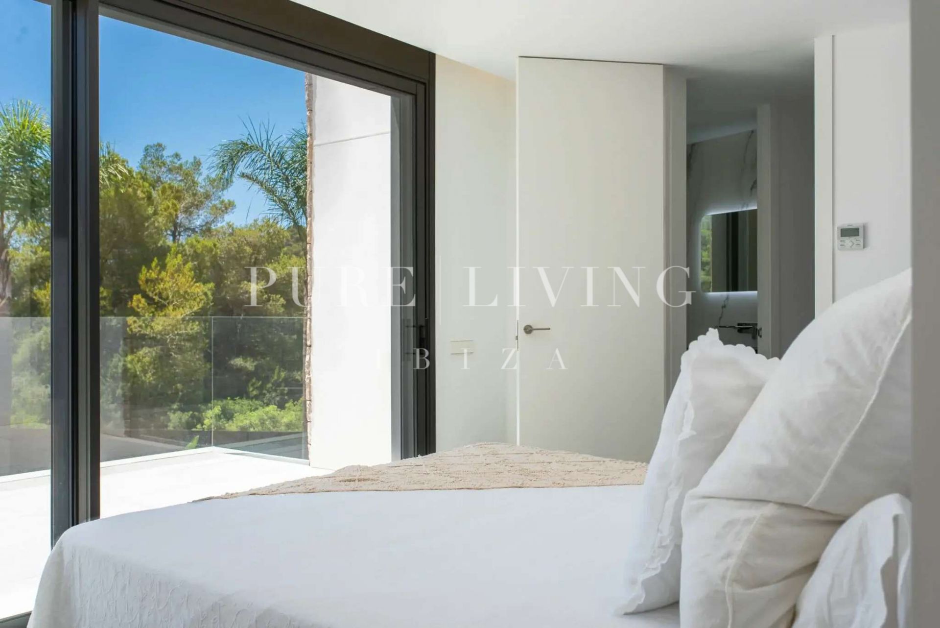 New Luxury Villa in Roca Llisa with Sea Views, Pool, and Close to Golf and Beaches