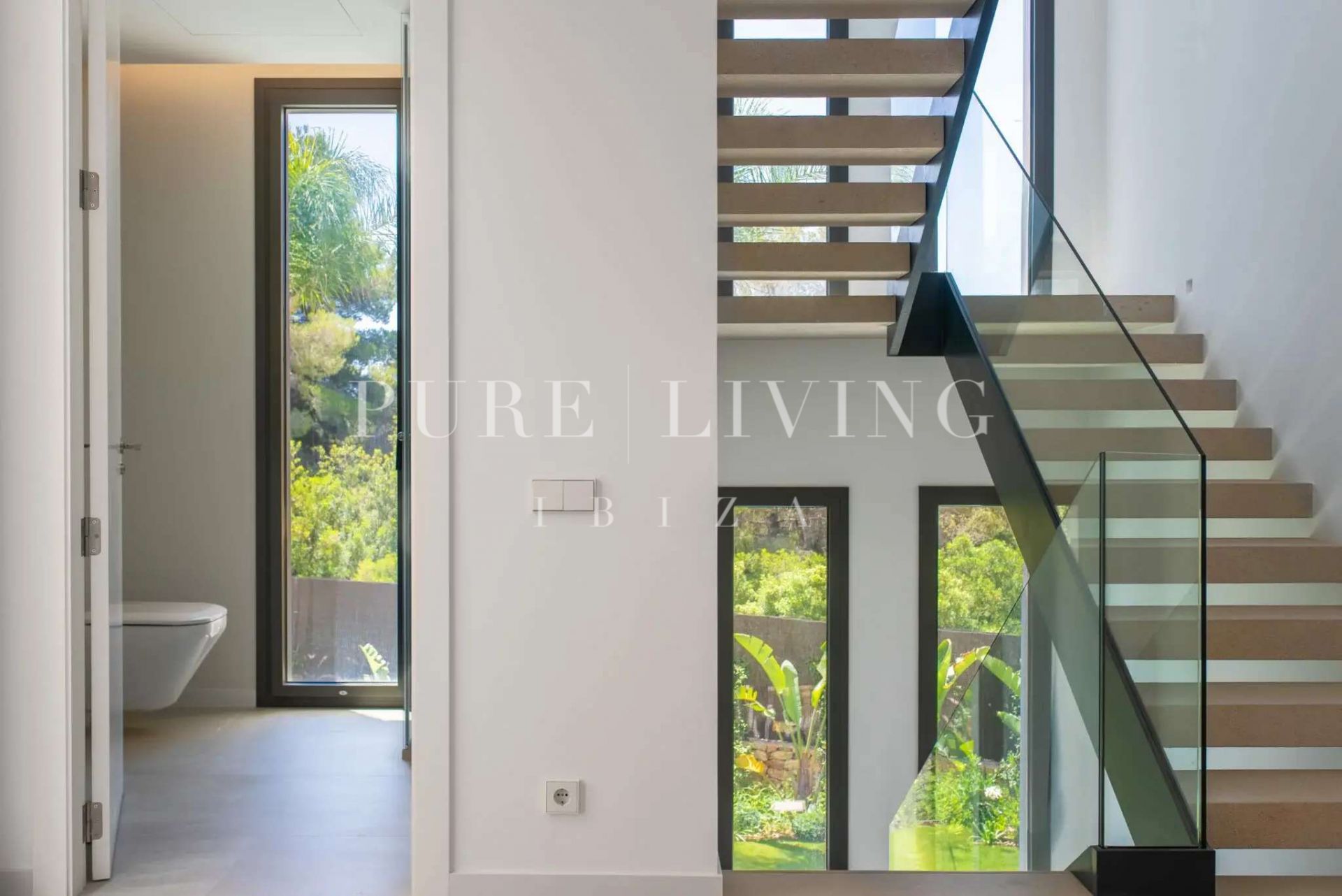 New Luxury Villa in Roca Llisa with Sea Views, Pool, and Close to Golf and Beaches