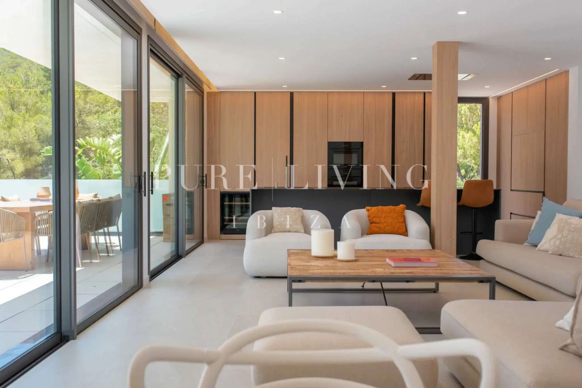 New Luxury Villa in Roca Llisa with Sea Views, Pool, and Close to Golf and Beaches