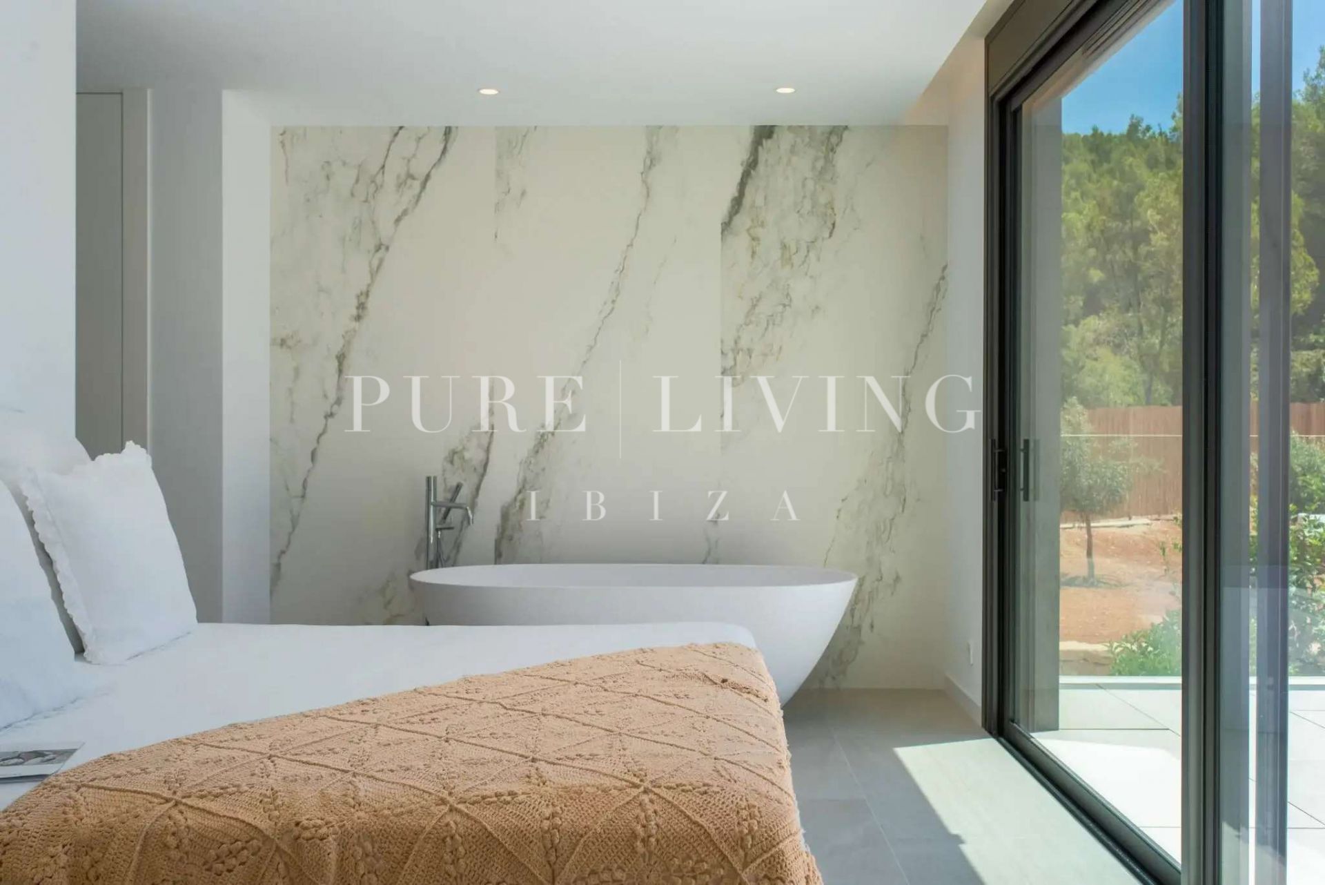 New Luxury Villa in Roca Llisa with Sea Views, Pool, and Close to Golf and Beaches