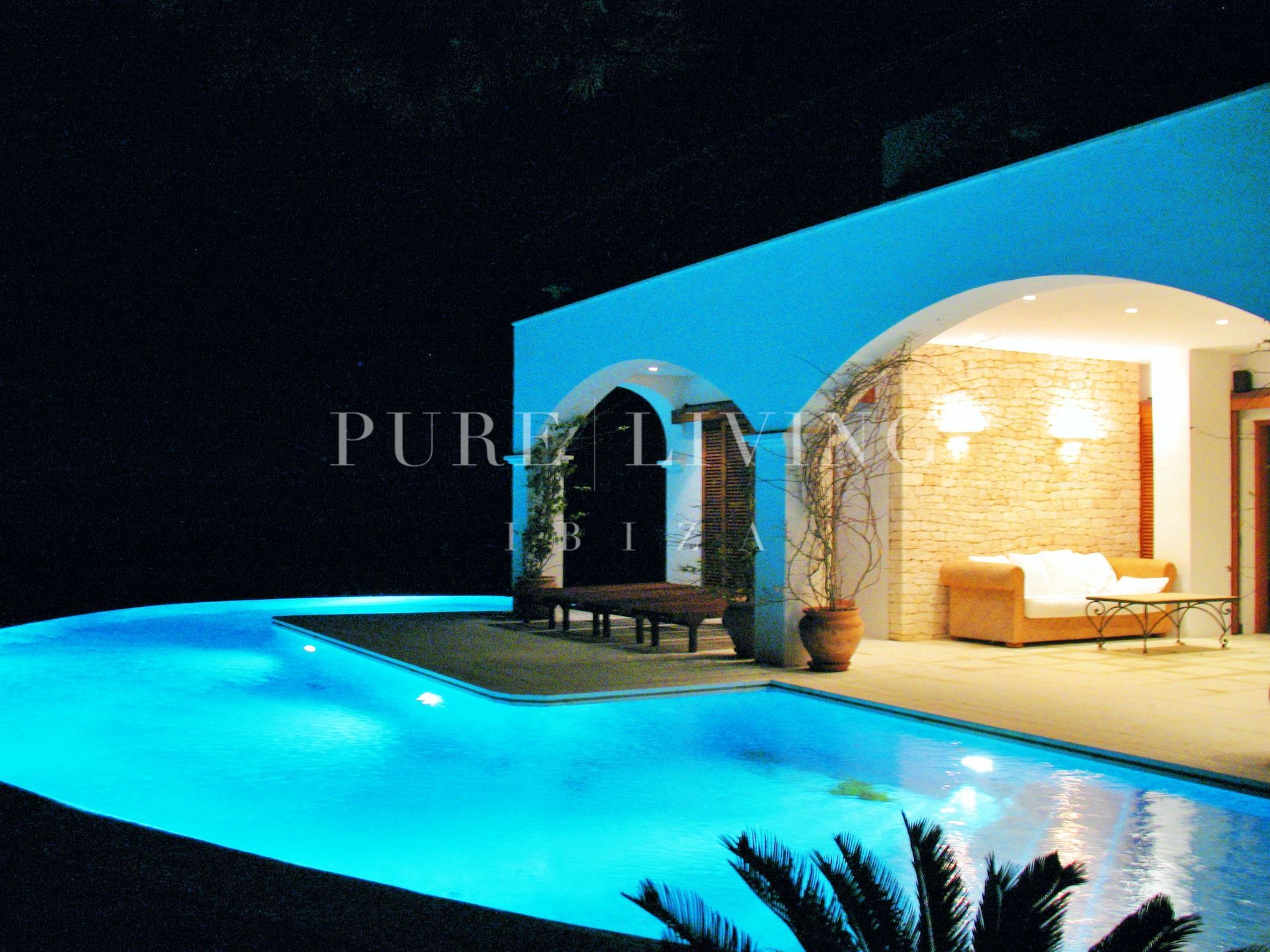 Villa for sale in San Carlos, Santa Eulalia del Río