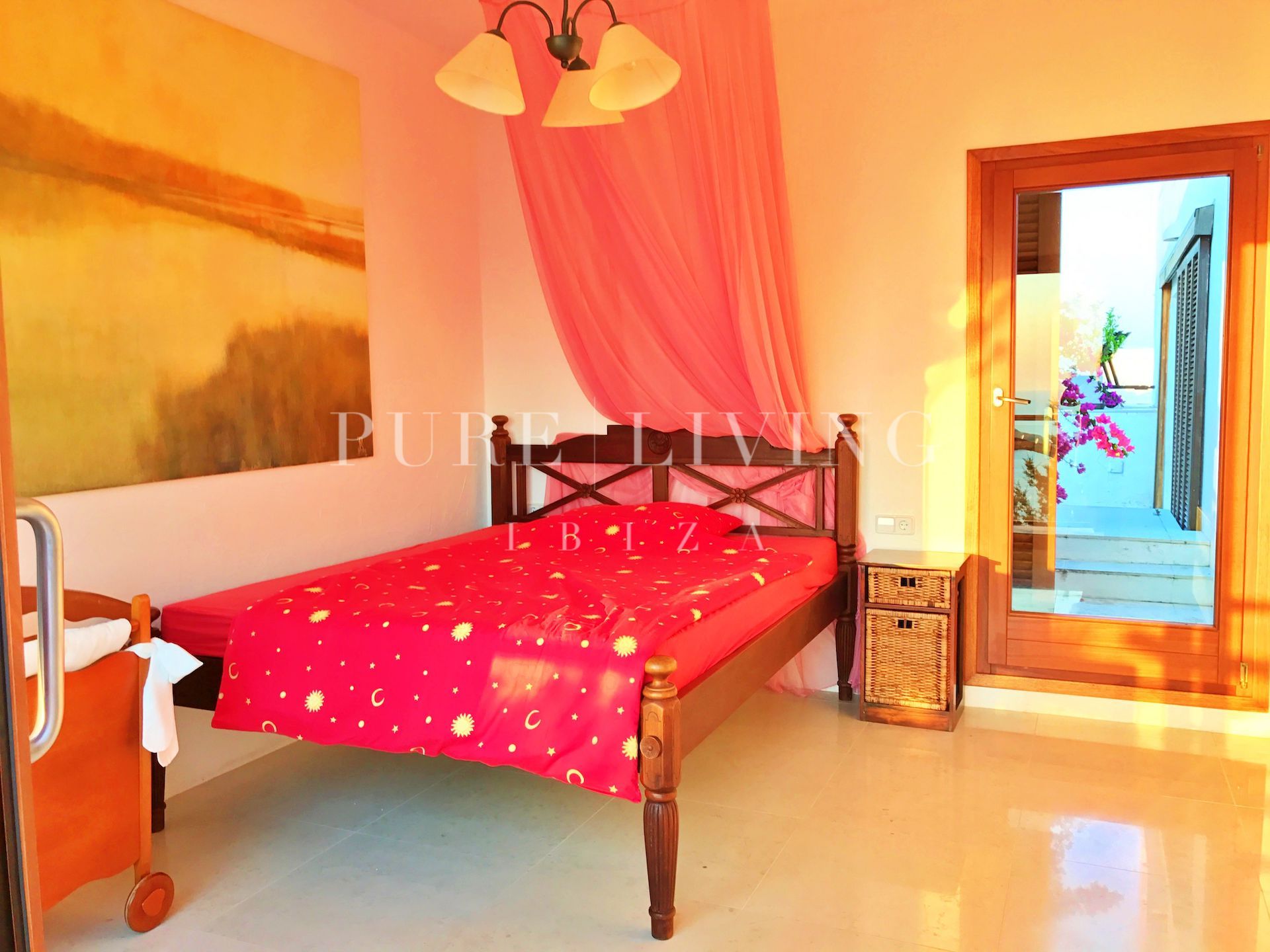 Villa for sale in San Carlos, Santa Eulalia del Río