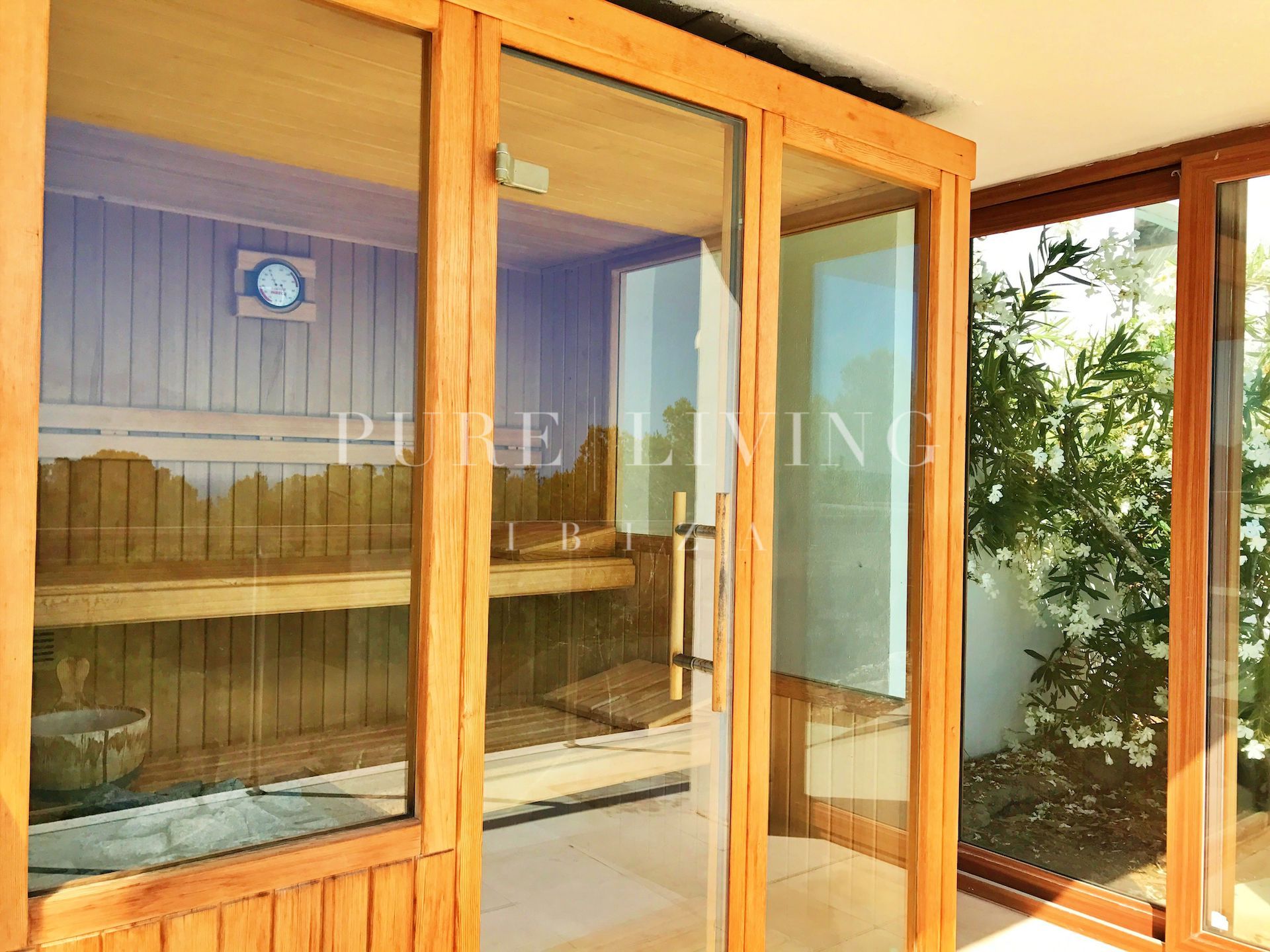 Villa for sale in San Carlos, Santa Eulalia del Río