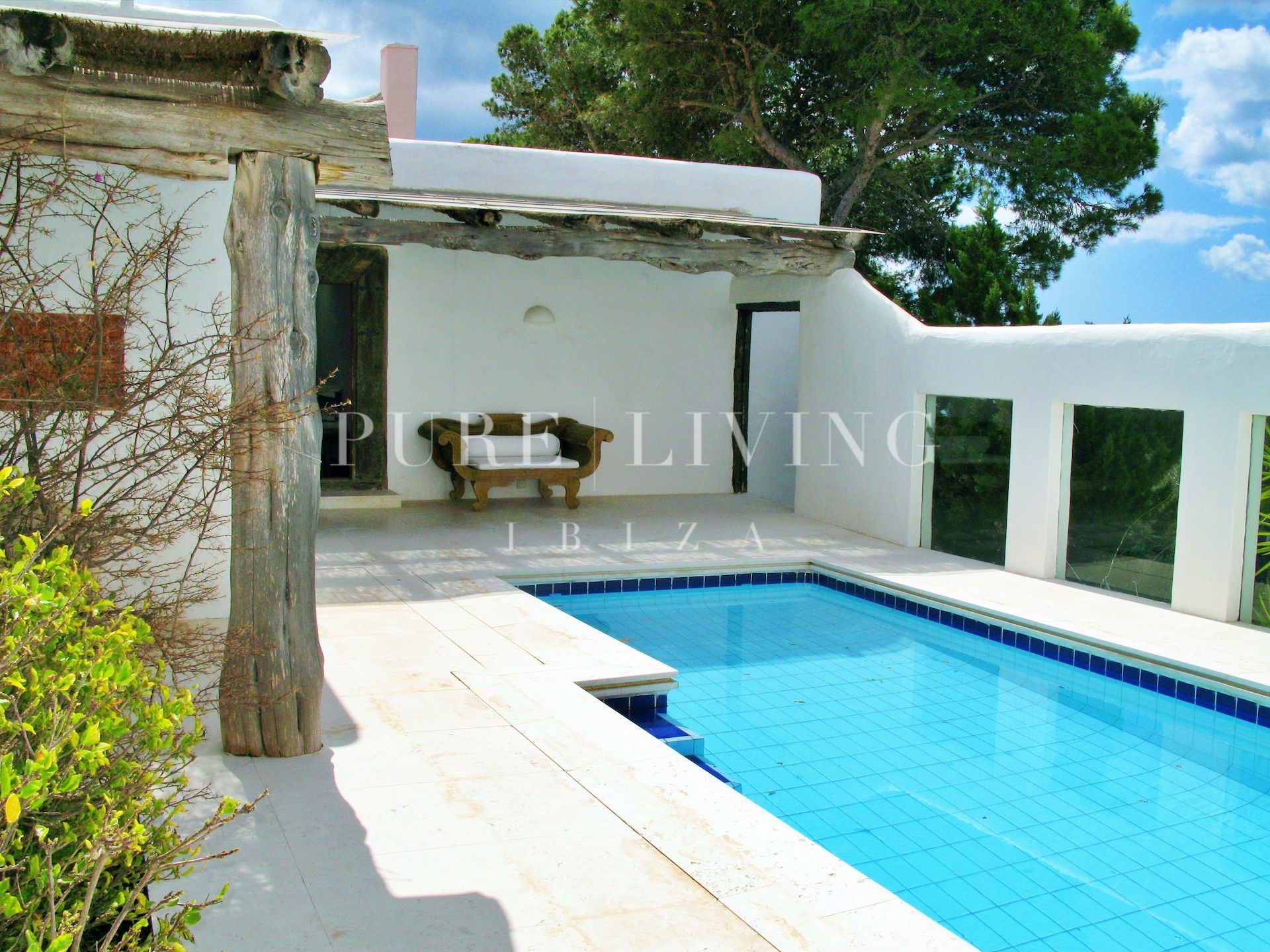 Villa for sale in San Carlos, Santa Eulalia del Río