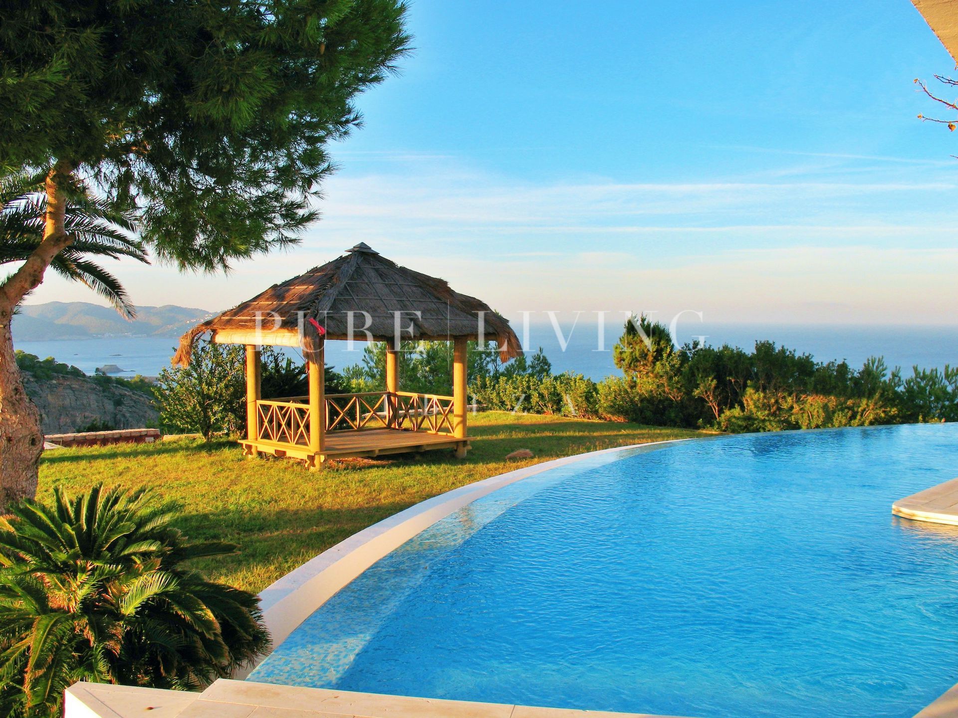Villa for sale in San Carlos, Santa Eulalia del Río
