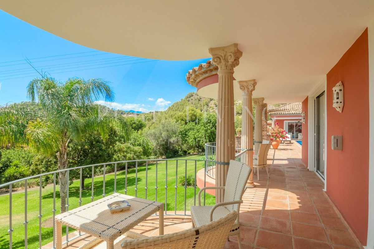 Large charming Villa with mountain and sea views in the hills of Sierra Blanca