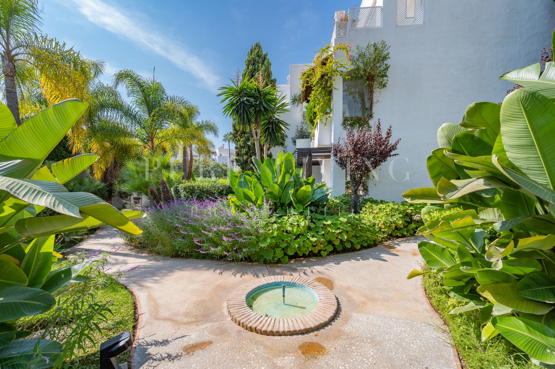 Twobedroom apartment close to the beach in Alhambra del Mar, Marbella