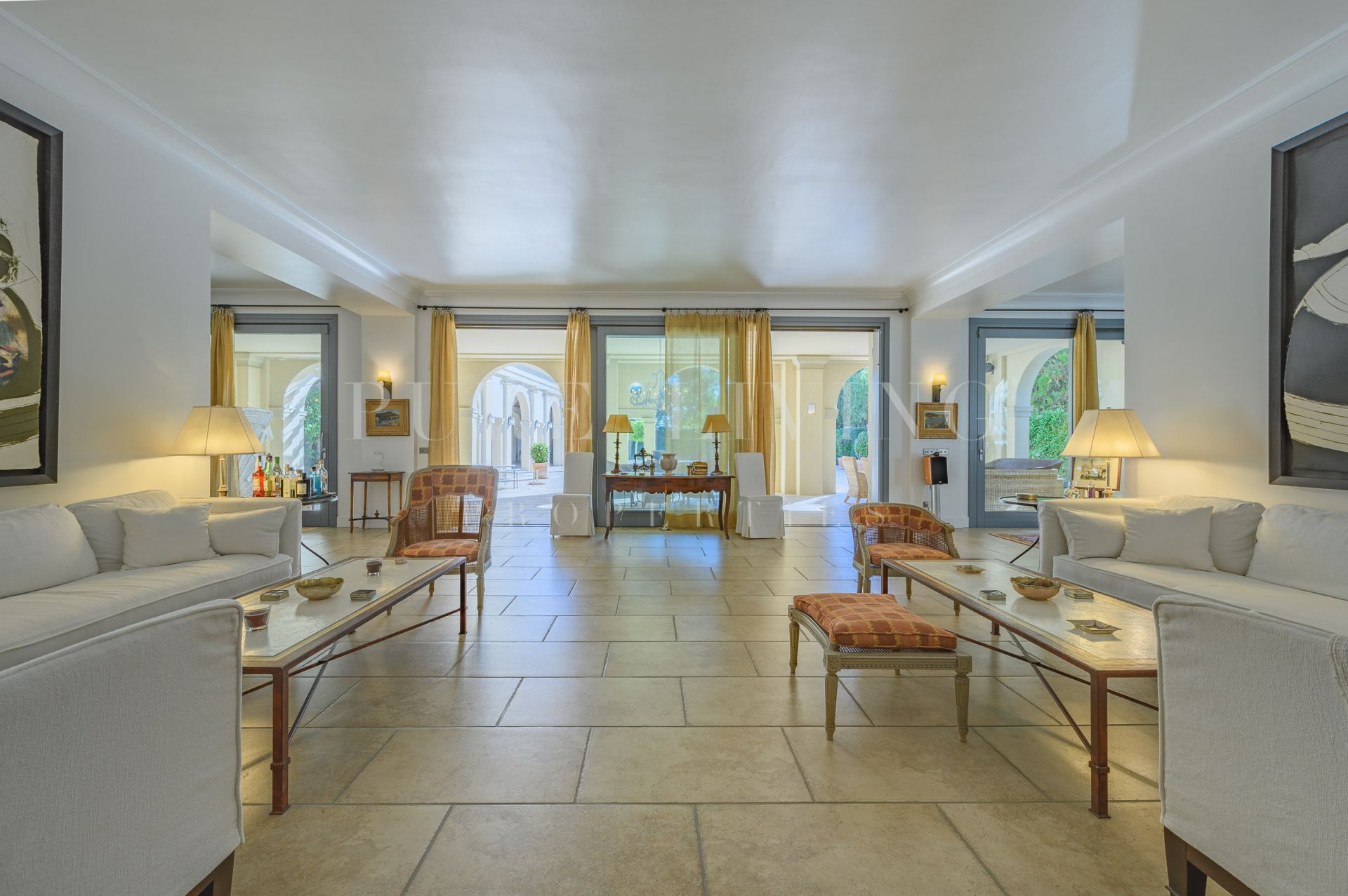 Spectacular Luxury Italian style Villa In Puente Romano