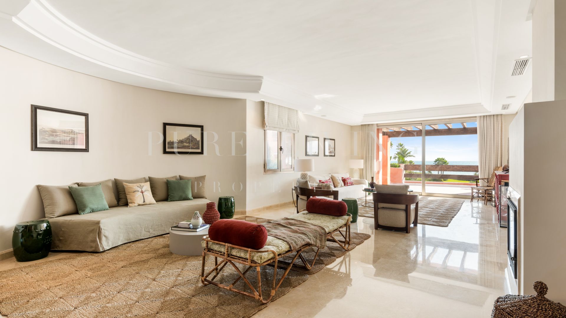 Luxurious beachfront residential key ready complex with stunning views at La Morera, Marbella East