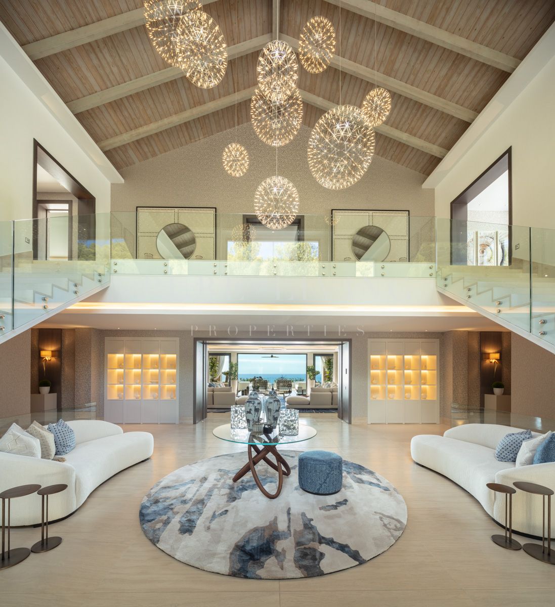 Breathtaking Nine bedroom Villa with amazing views in Cascada de Camojan, Marbella Golden Mile