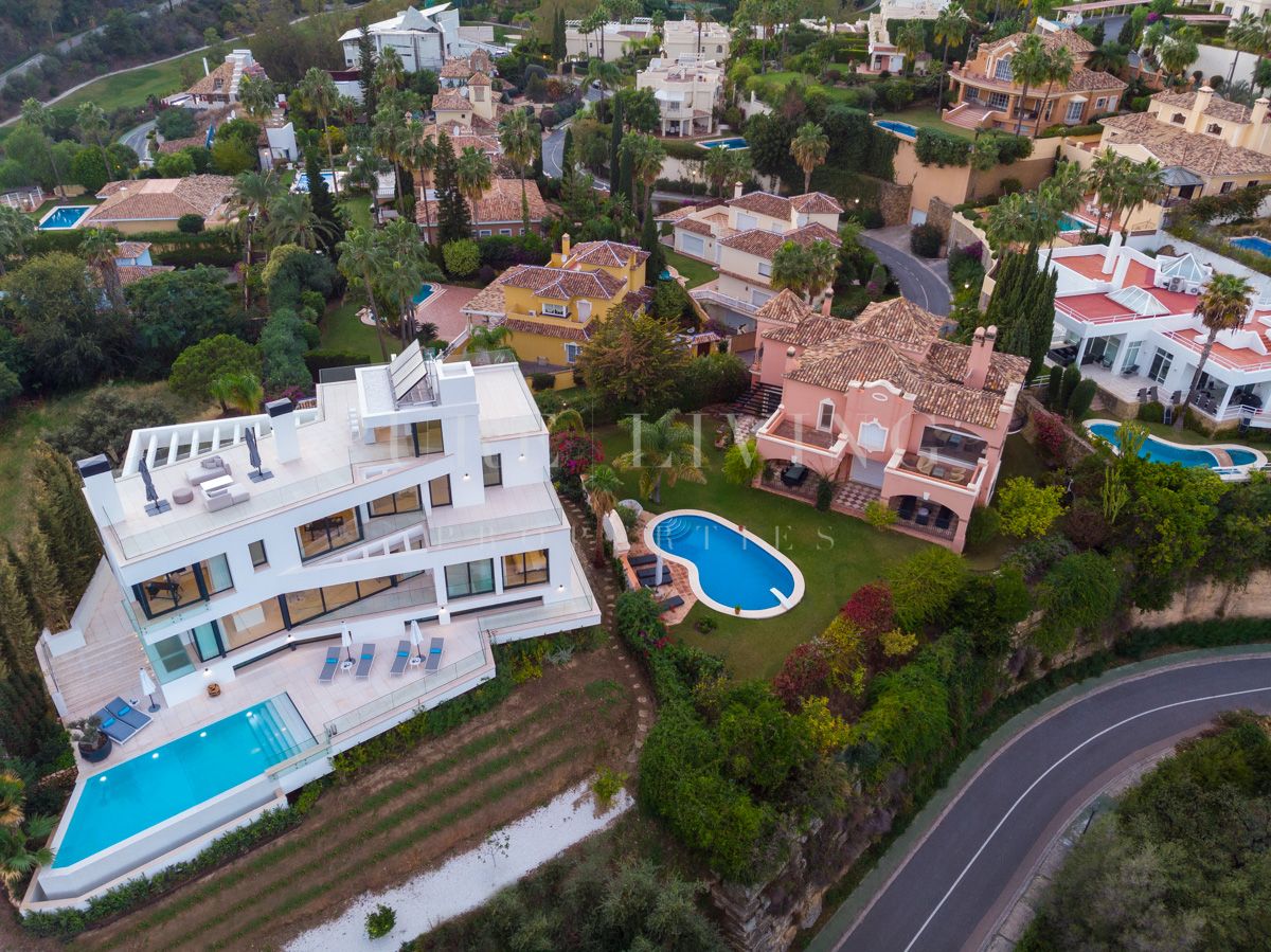 Prachtige villa met vijf slaapkamers en prachtig uitzicht op zee