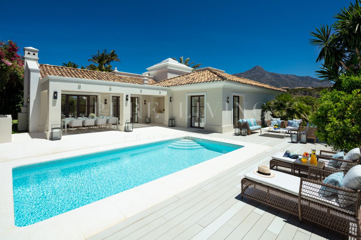 Exquisite villa met vijf slaapkamers en schilderachtig uitzicht op de bergen in Las Brisas, Nueva Andalucia