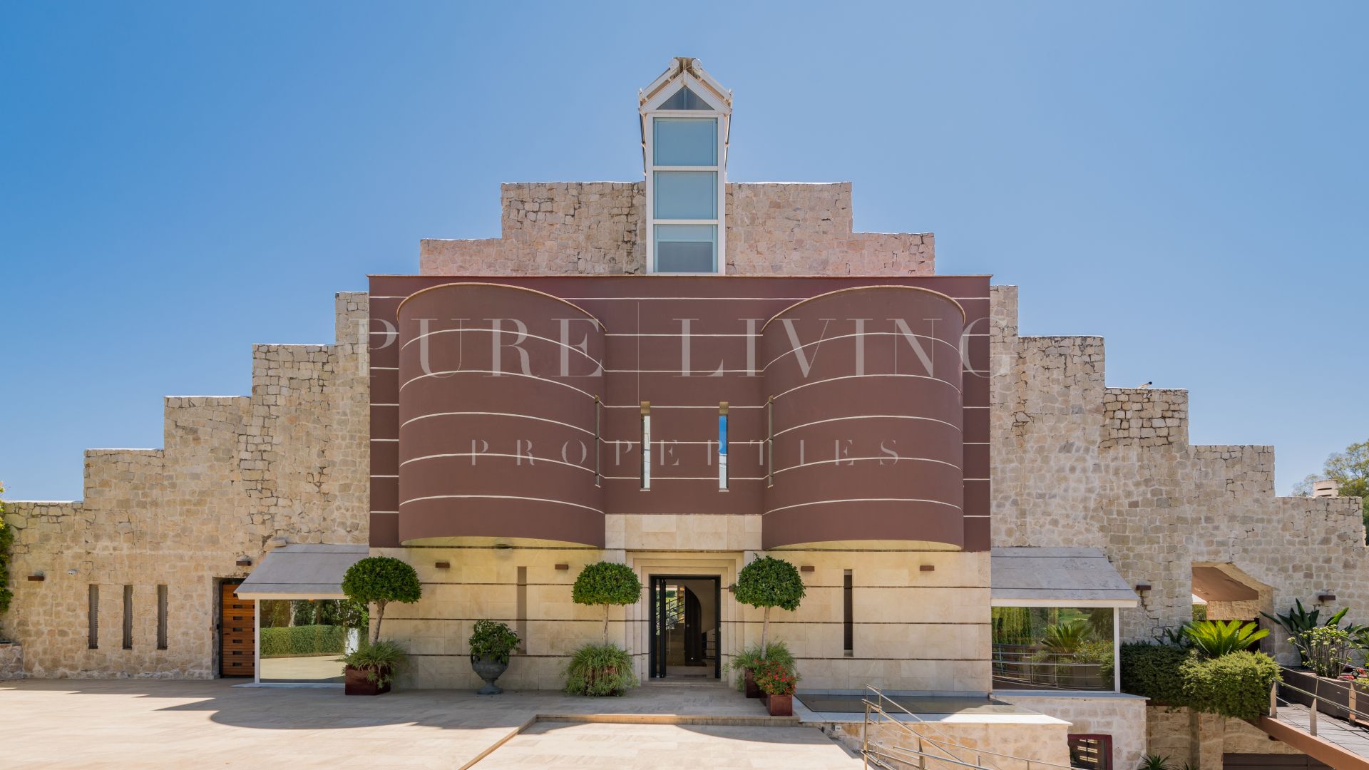 Obra maestra contemporánea en La Quinta Golf & Country Club, Benahavís