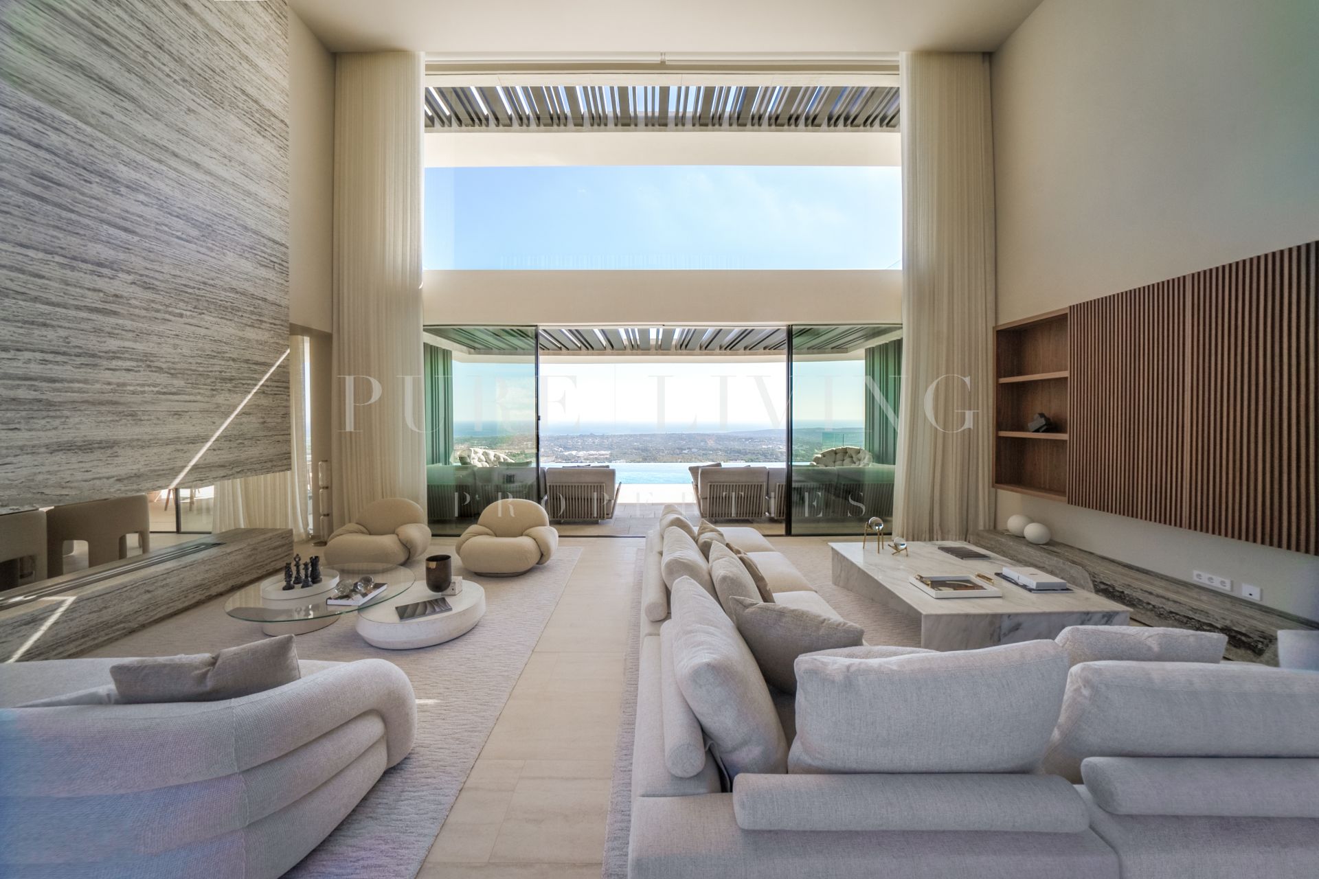 Luxury Villa in La Reserva Sotogrande met panoramische zeezichten