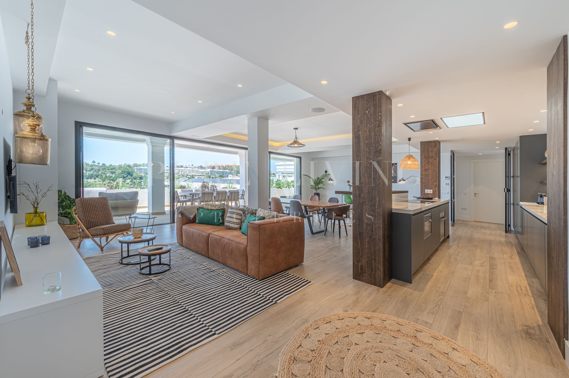 Luxury 4-Bedroom Penthouse with Las Brisas Golf View in Nueva Andalucia, Marbella