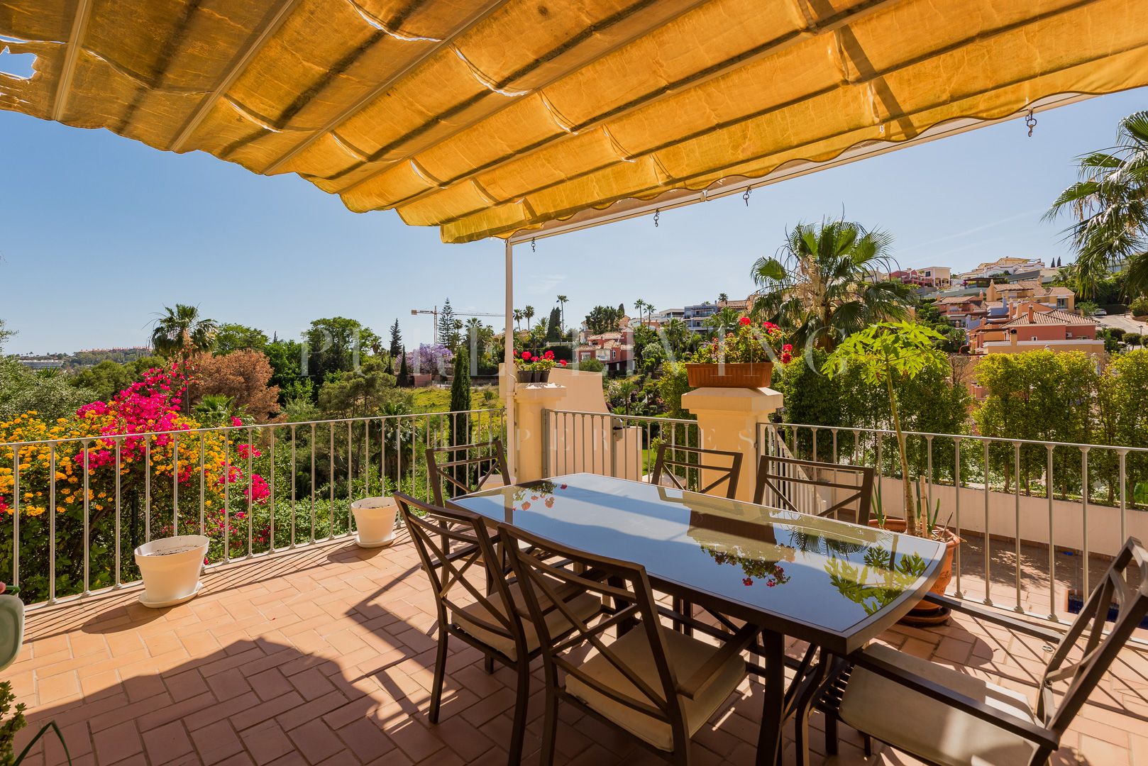 Excellent four bedroom villa located in the highly sought after area, Nueva Andalucía