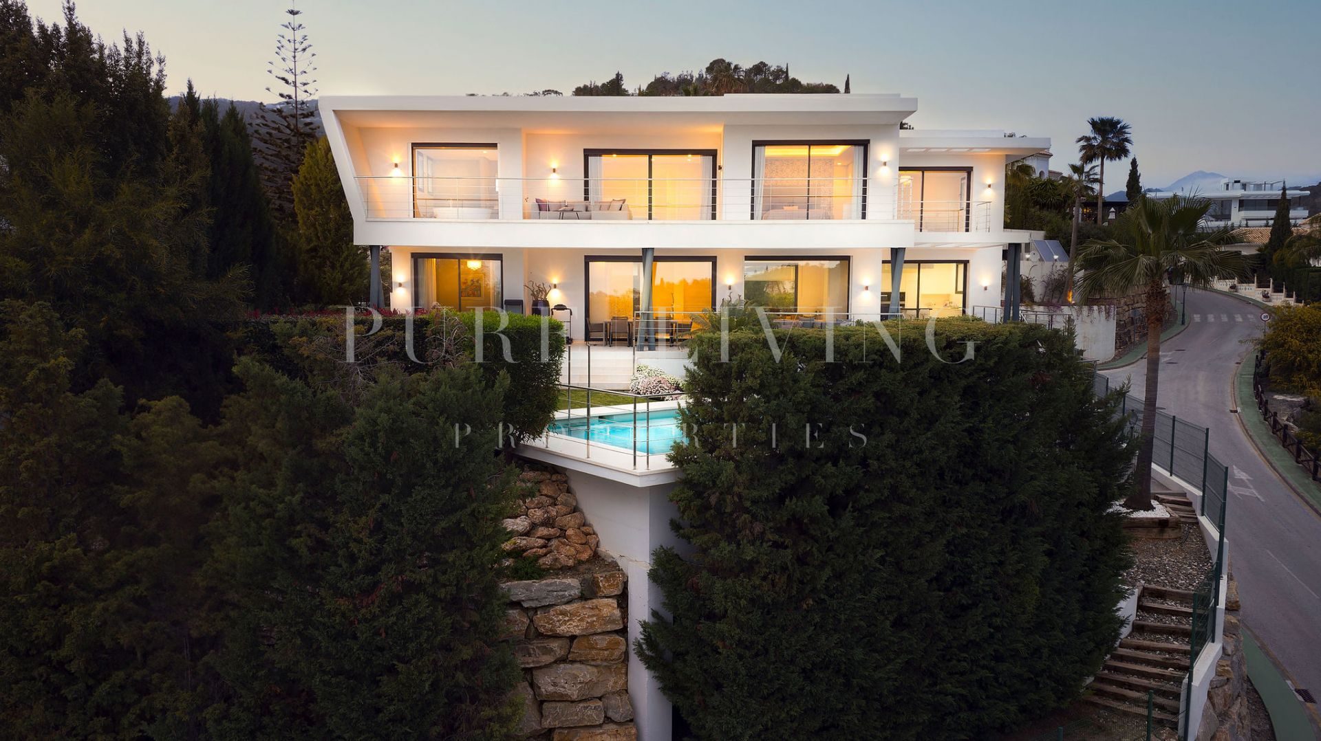 Espectacular villa moderna con vistas panorámicas en Lomas de La Quinta
