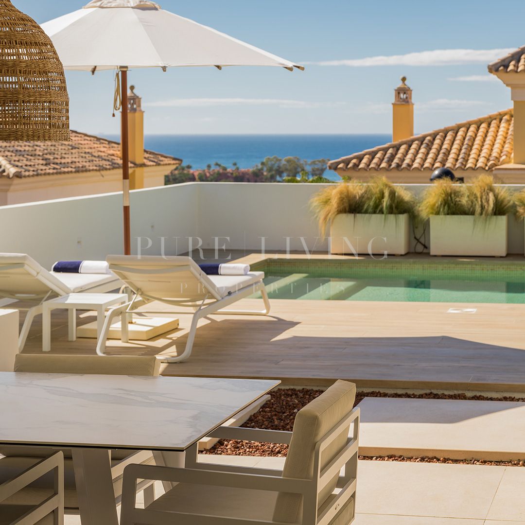 Impressive renovated family home for sale in Santa Clara Golf, Marbella