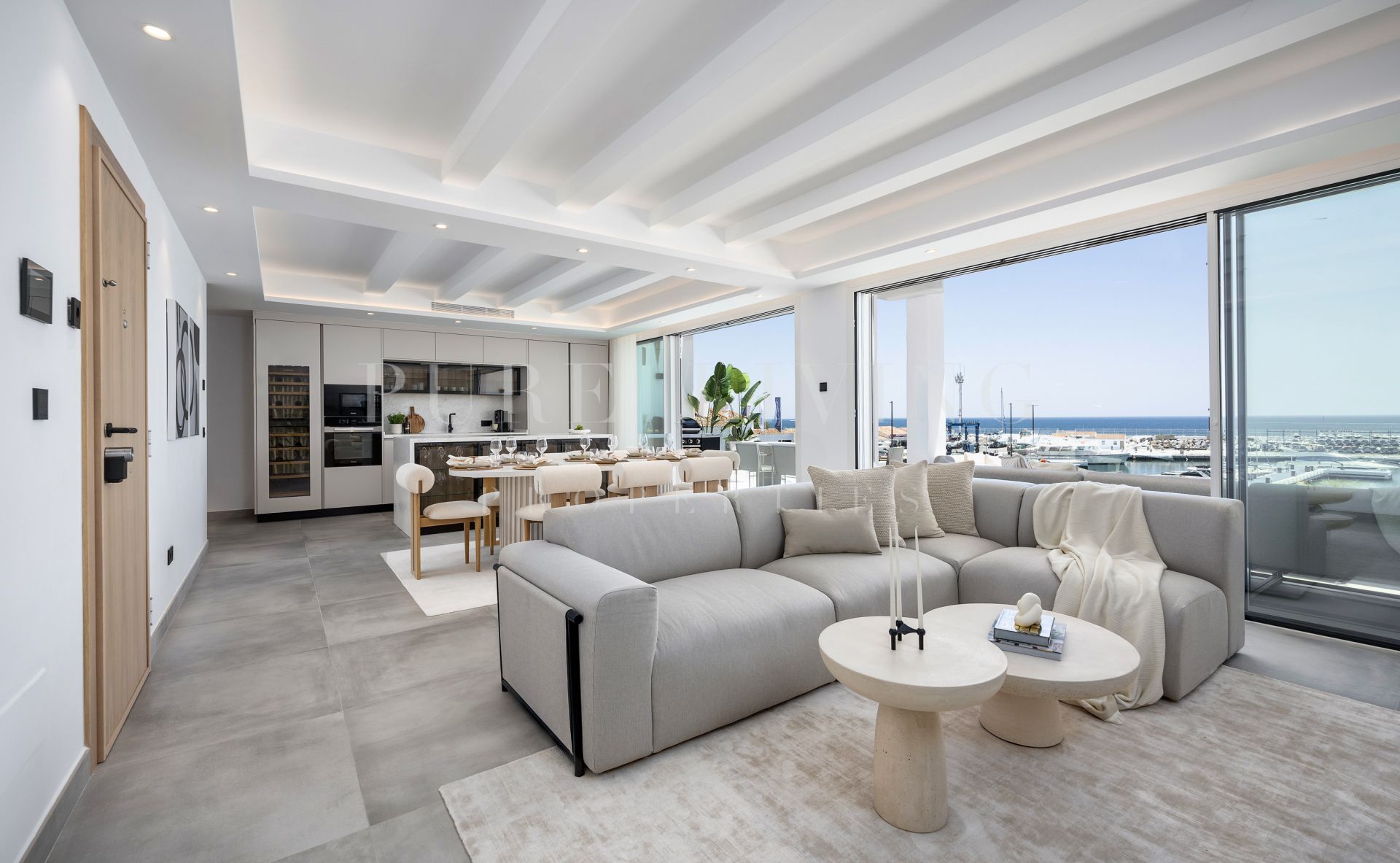 Spectacular four bedroom duplex penthouse with amazing views in Marina Puerto Banus