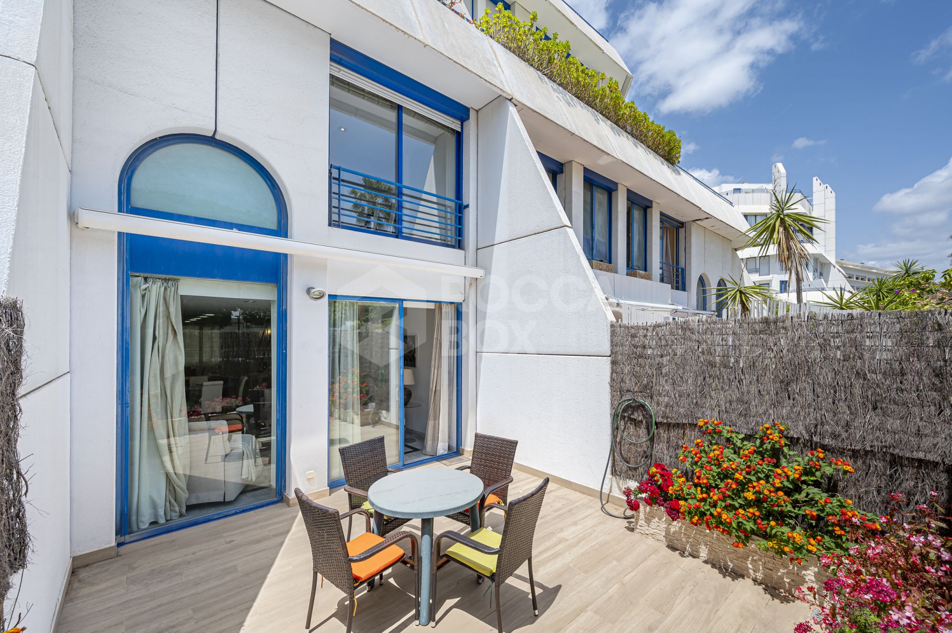 Exquisite 2-Bedroom Ground Floor Duplex in Marbella House – Prime Location Steps from the Beach