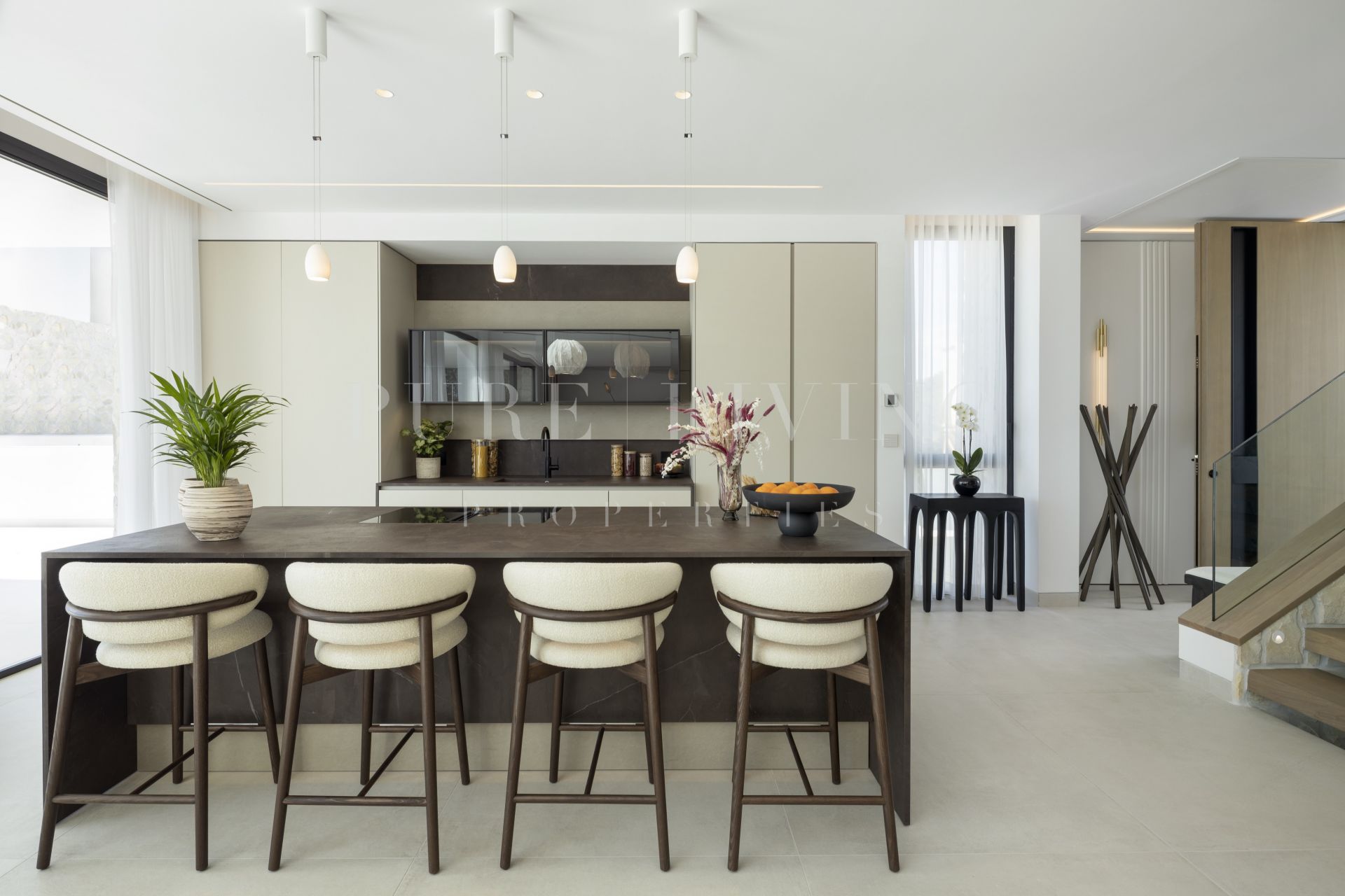 Vida de lujo contemporáneo en comunidad cerrada exclusiva – La Quinta