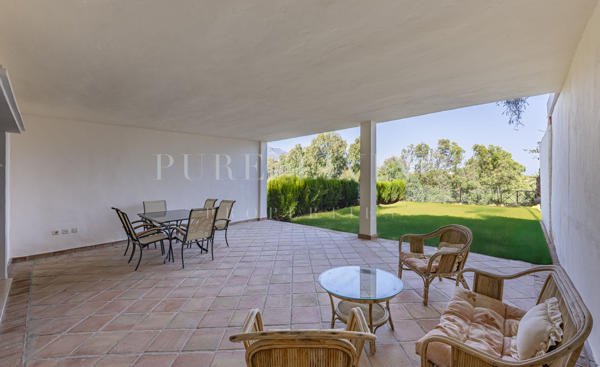 Appartement en rez-de-chaussée avec jardin privé à Palacetes Los Belvederes, Nueva Andalucía