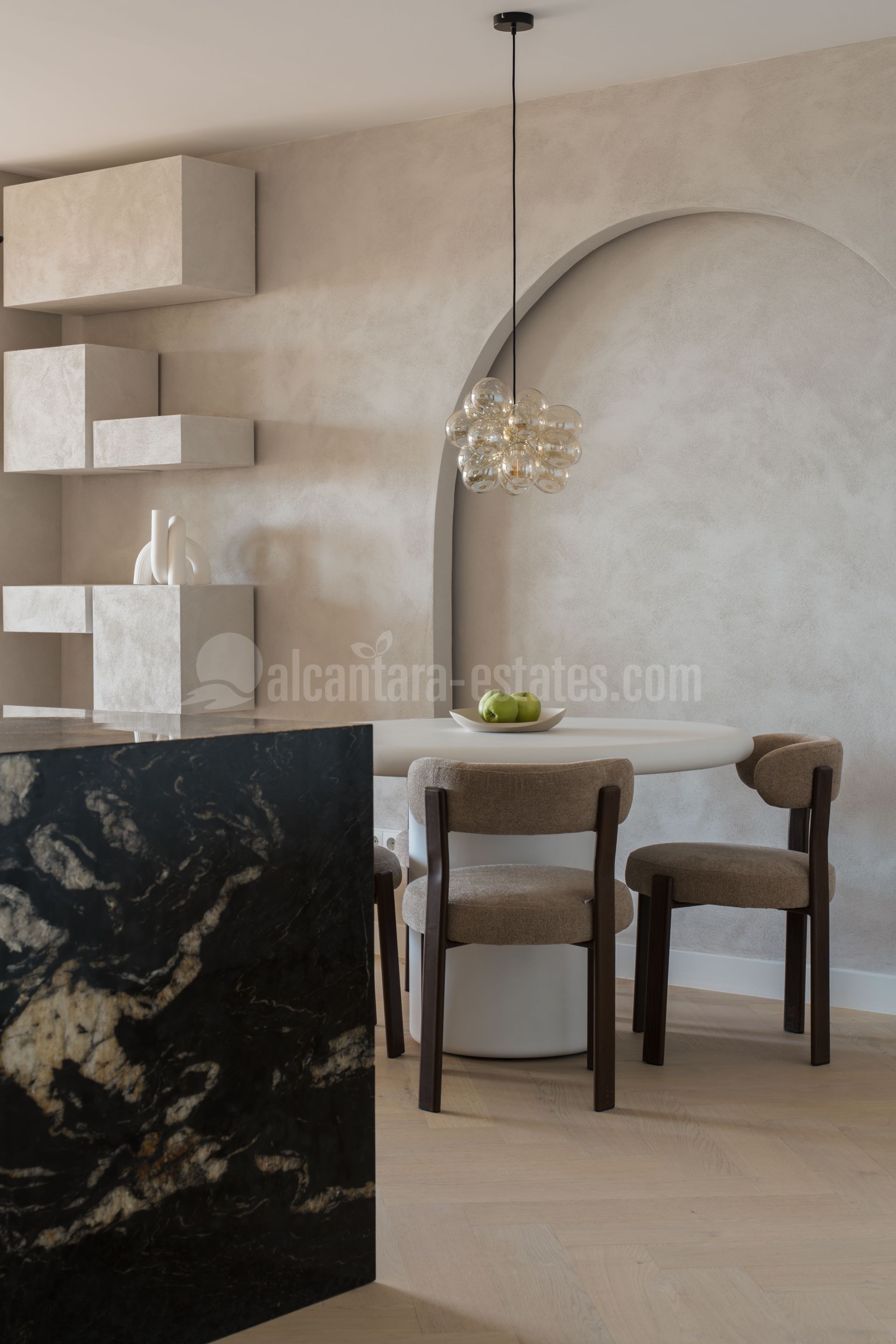 Apartamento en Cumbres del Rodeo, Marbella