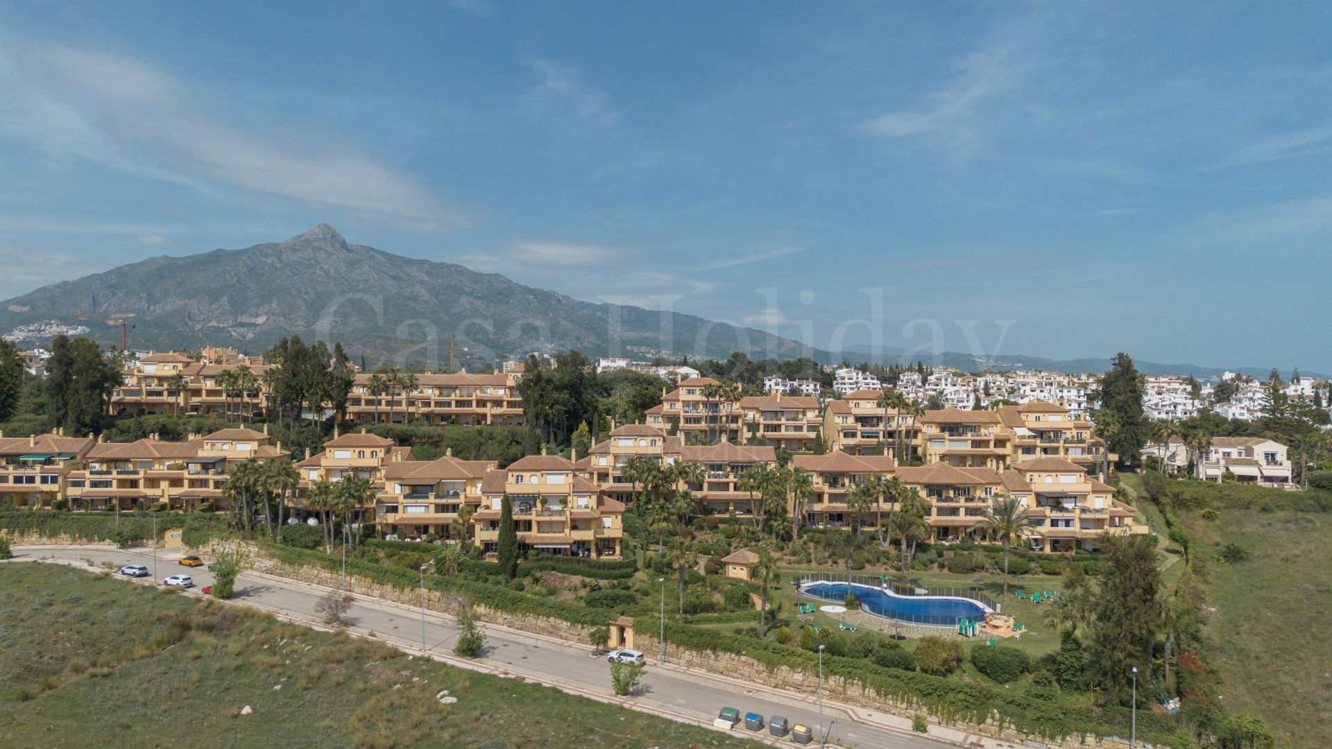 Apartment in Cumbres del Rodeo, Marbella