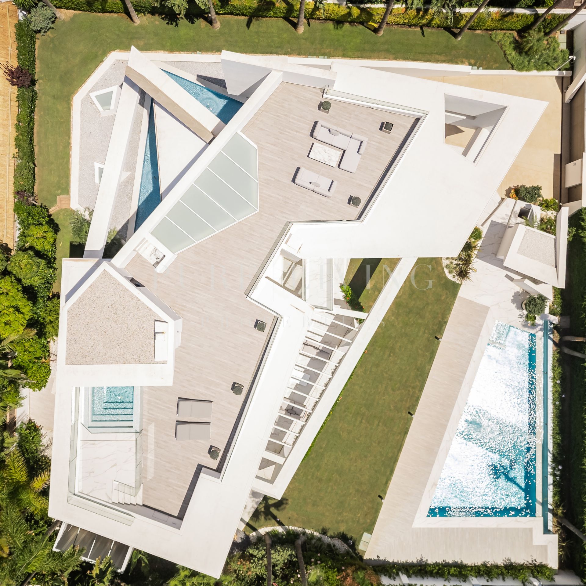 Villa Marea | Exclusive Beachfront Luxury Villa in Los Monteros Playa