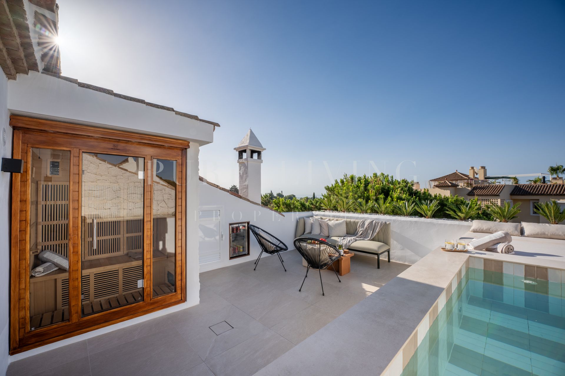 Duplex rénové à Montepiedra, Marbella