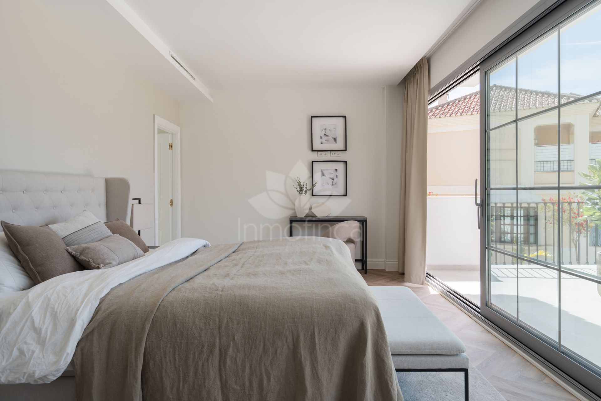 Villa en Los Arqueros, Benahavis