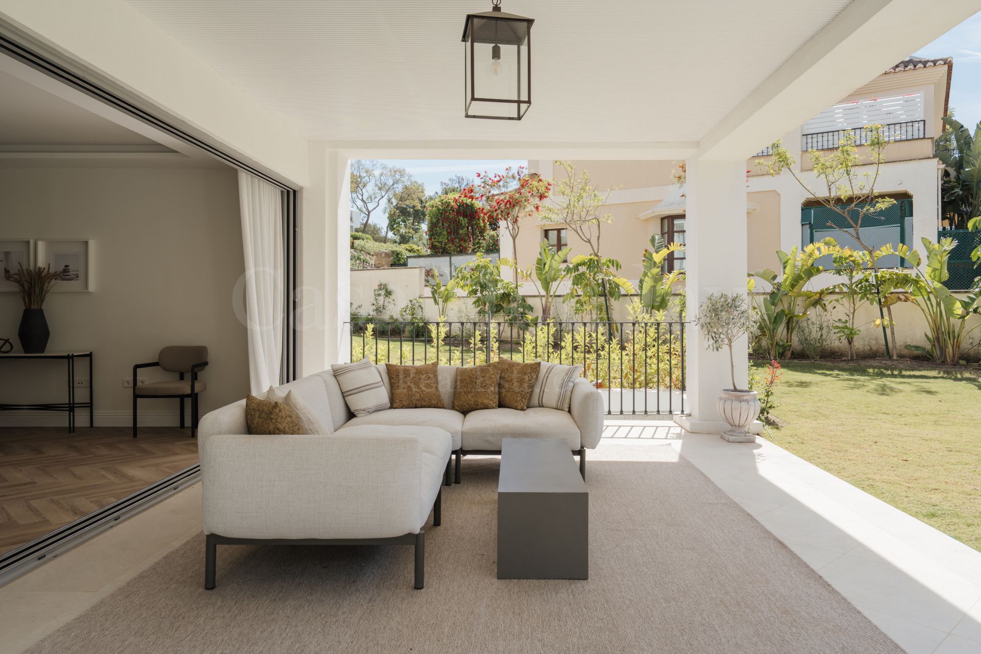 Villa in Los Arqueros, Benahavis