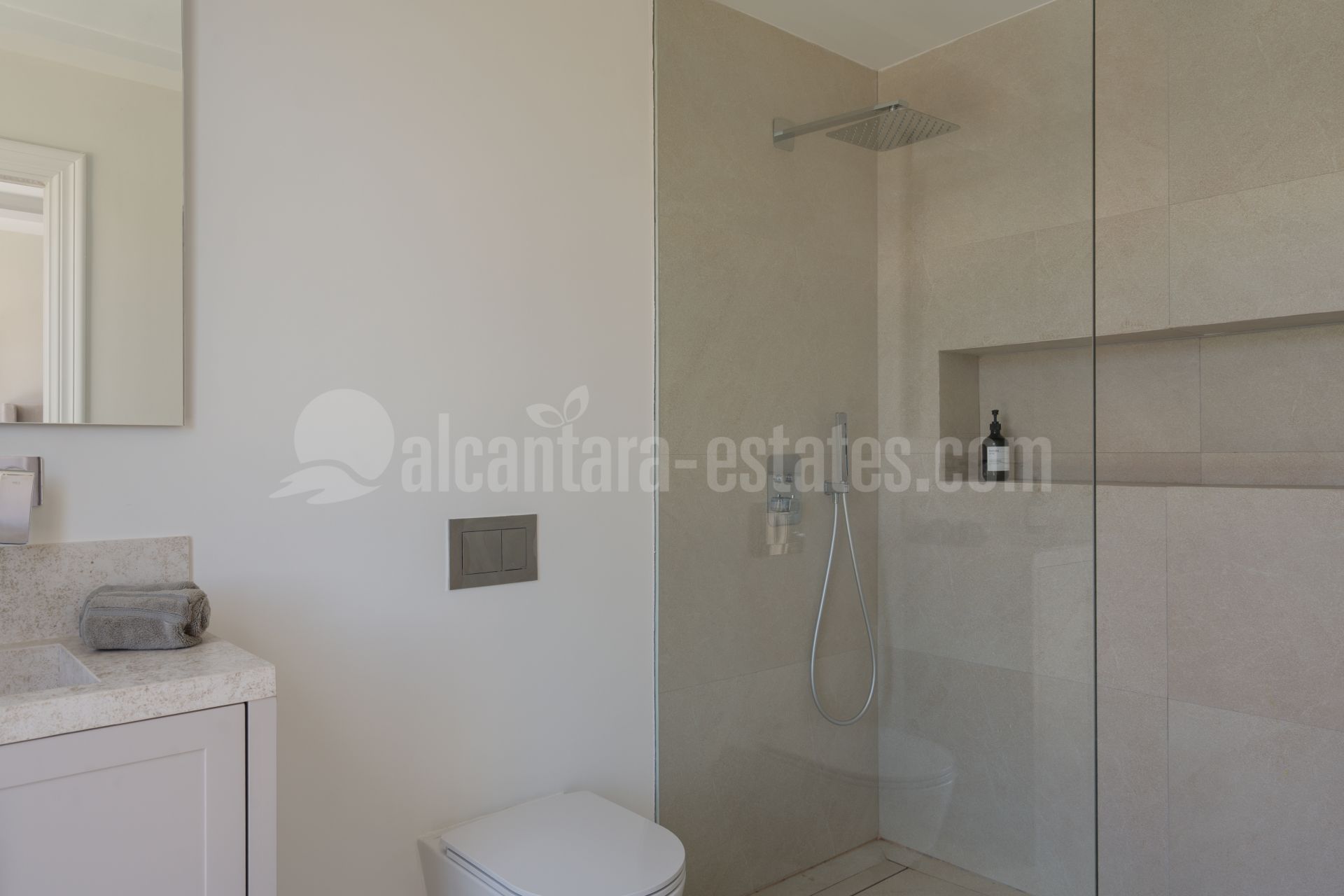 Villa in Los Arqueros, Benahavis