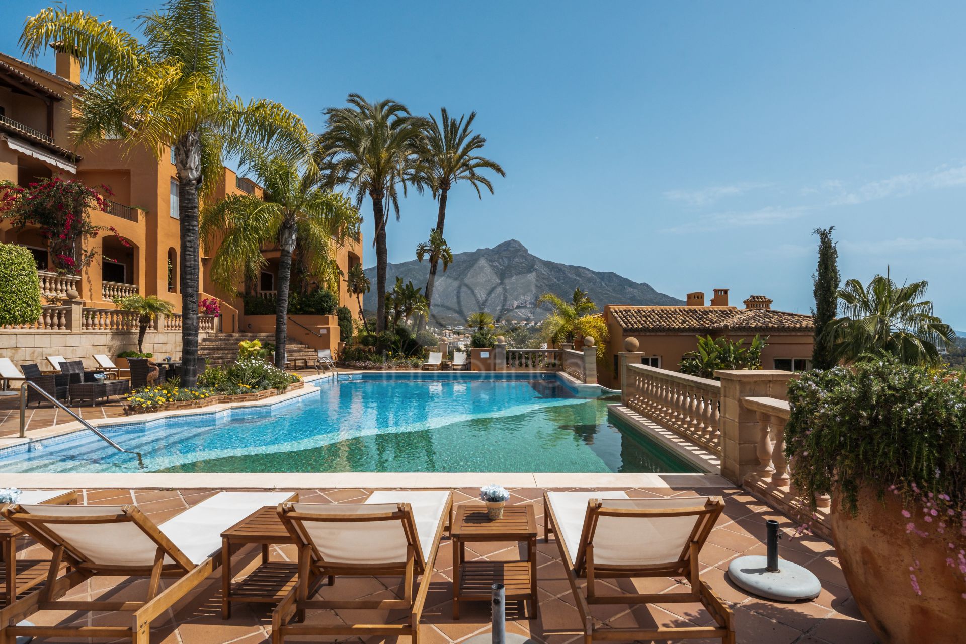 Duplex Penthouse in Les Belvederes, Marbella