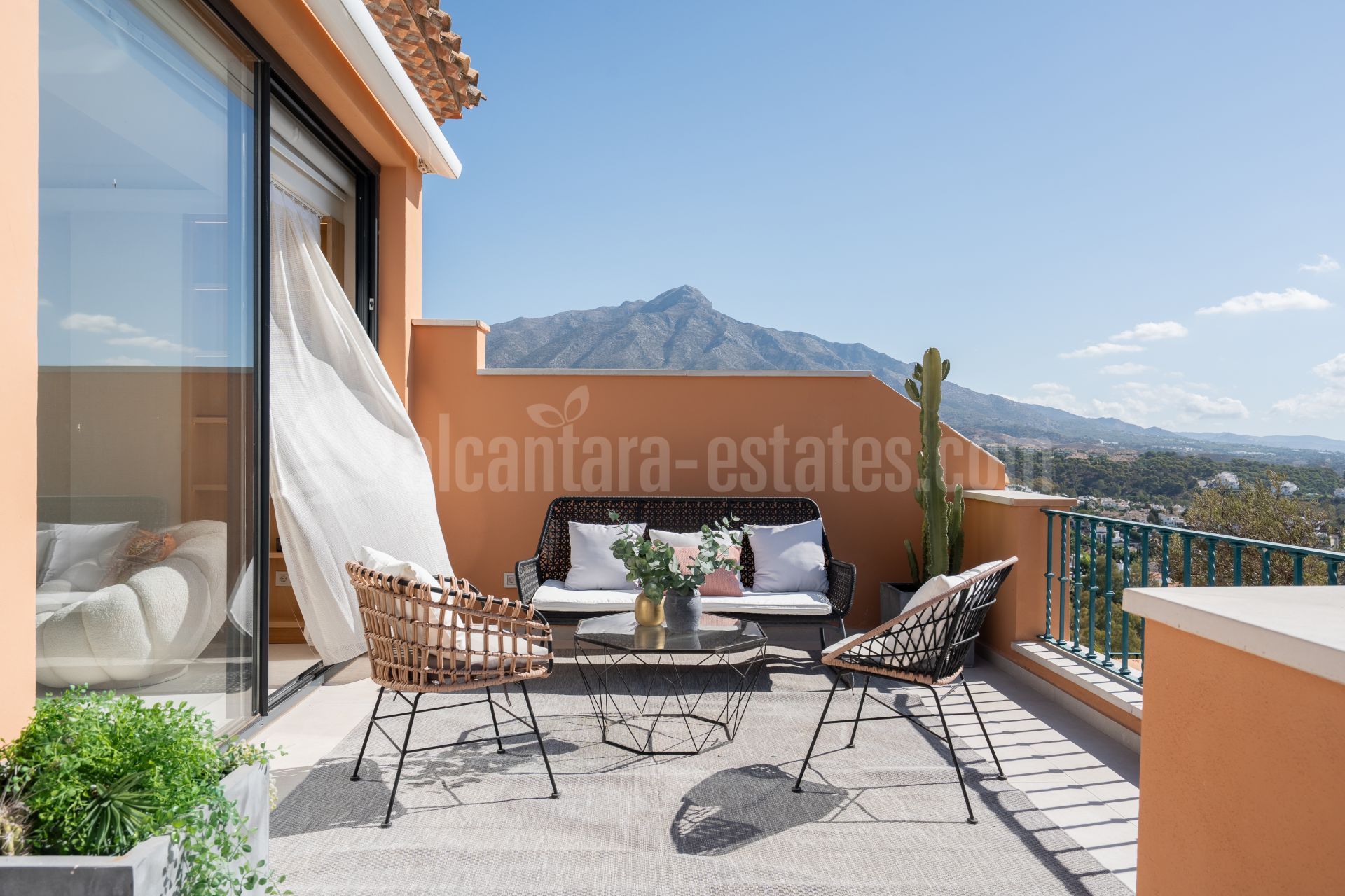 Duplex Penthouse in Les Belvederes, Marbella