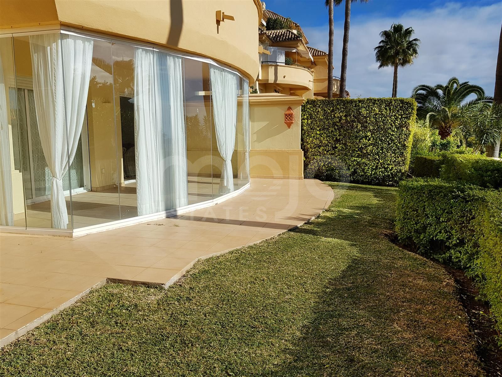 Appartement begane grond te koop in Elviria Hills, Marbella Oost