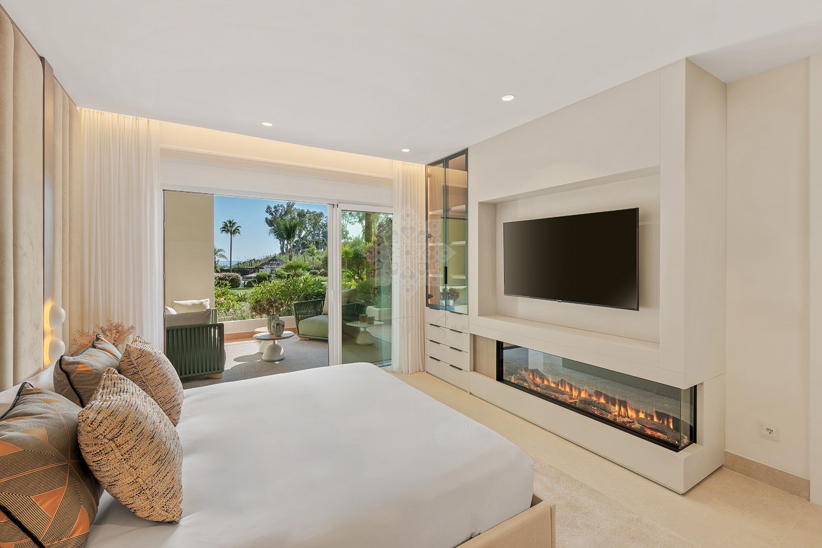 Apartment in Bahía del Velerín, Estepona