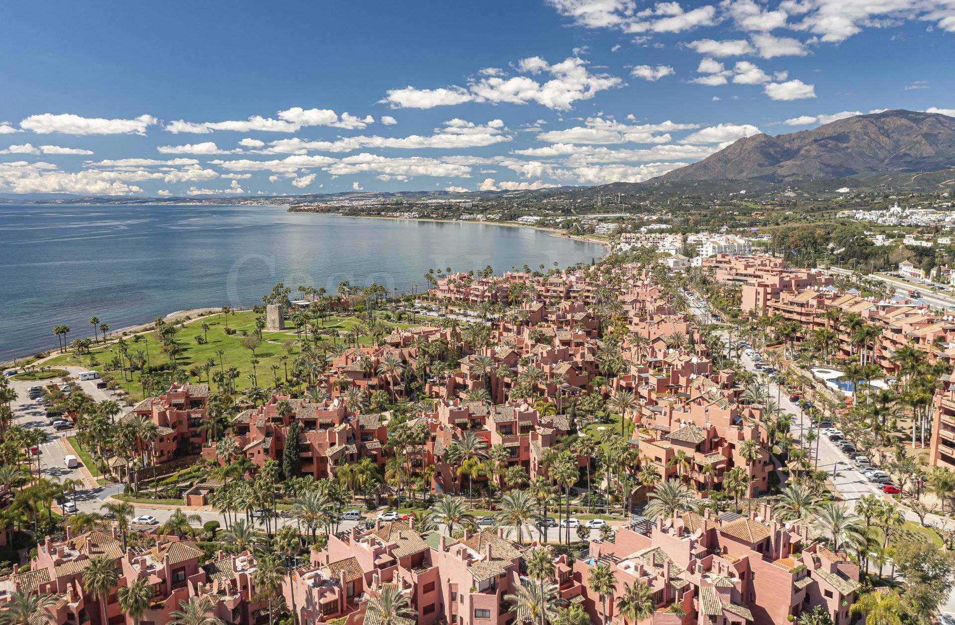 Apartamento en Torre Bermeja, Estepona